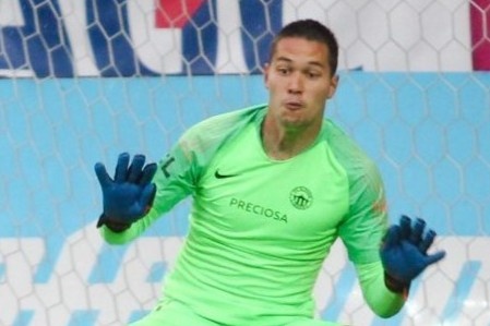 Filip Nguyen bat chinh trong tran ra mat doi bong moi hinh anh