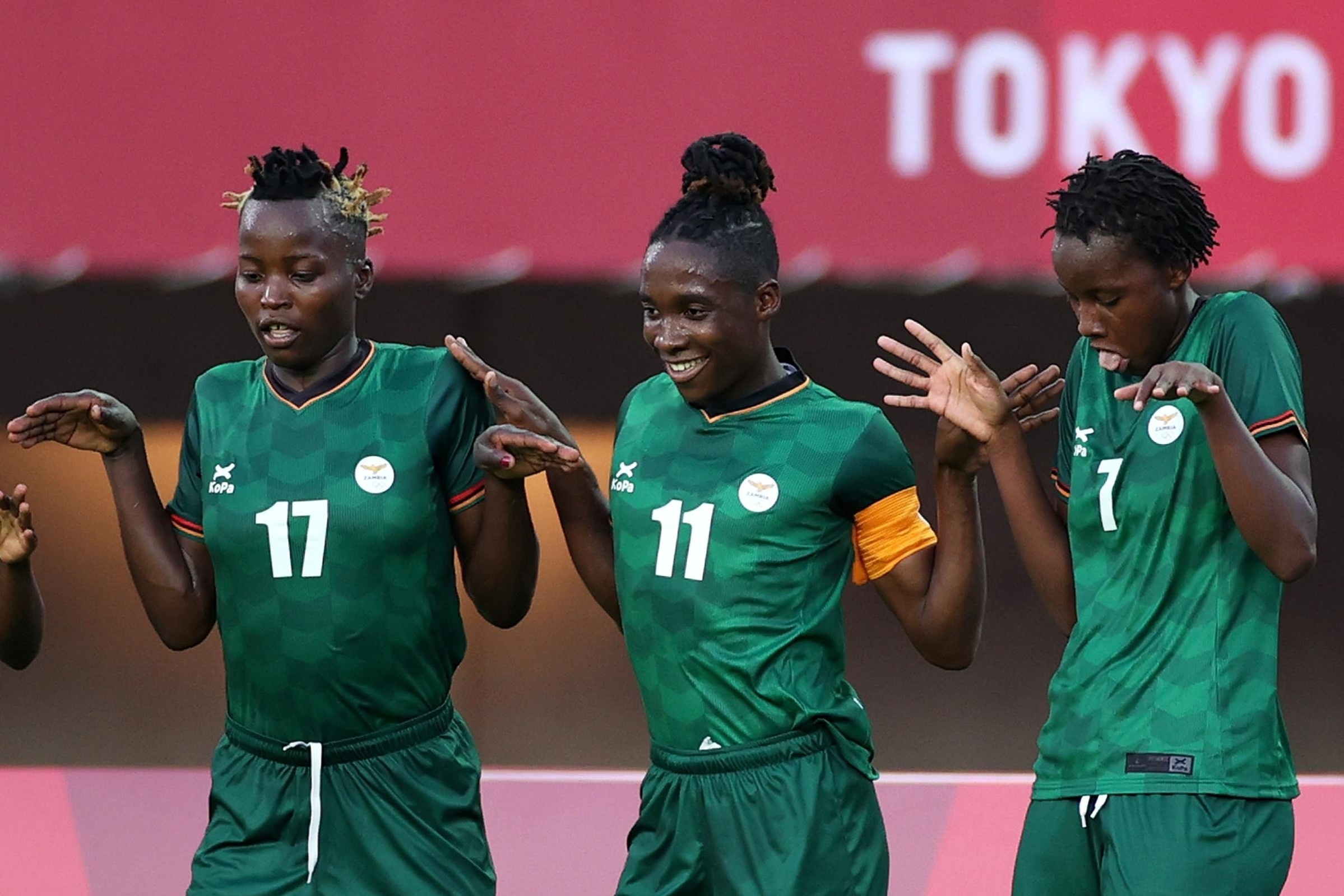 Cau thu dau tien lap 2 hat-trick tai Olympic hinh anh