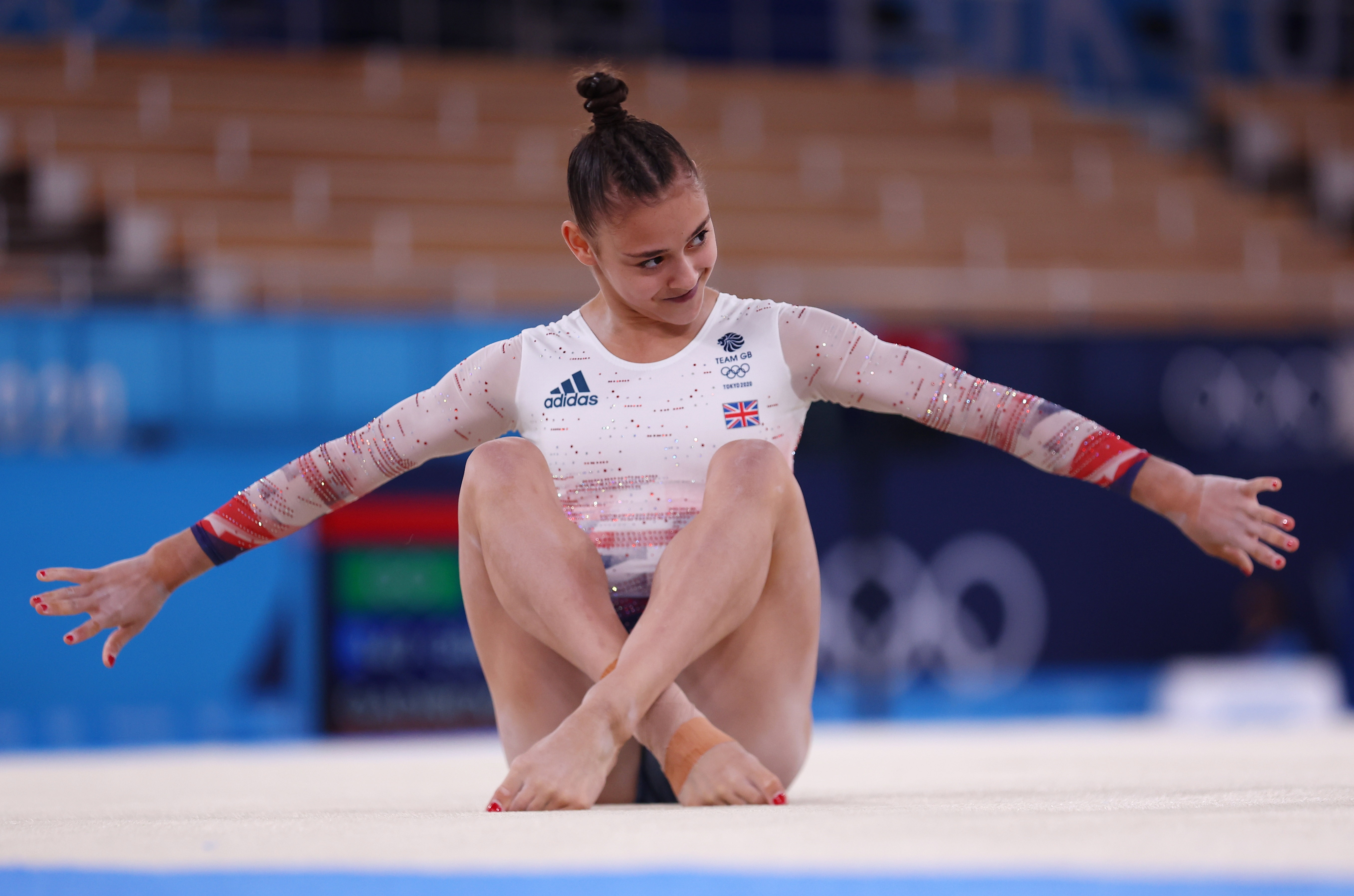 chi em song sinh vuong quoc anh anh 4