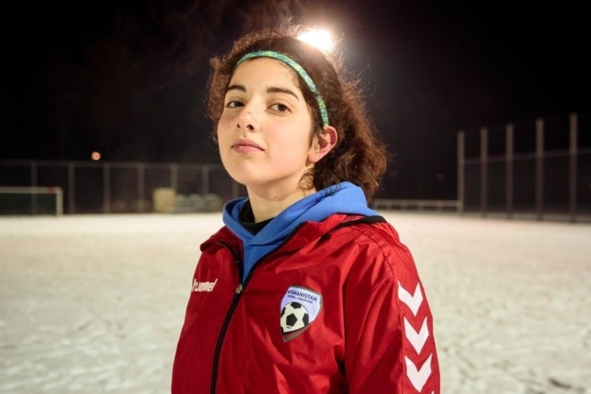 Noi lo cua cau thu nu Afghanistan hinh anh