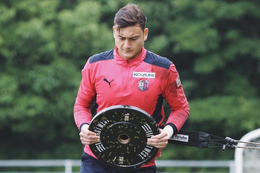 Van Lam tap hang say truoc ngay hoi quan hinh anh