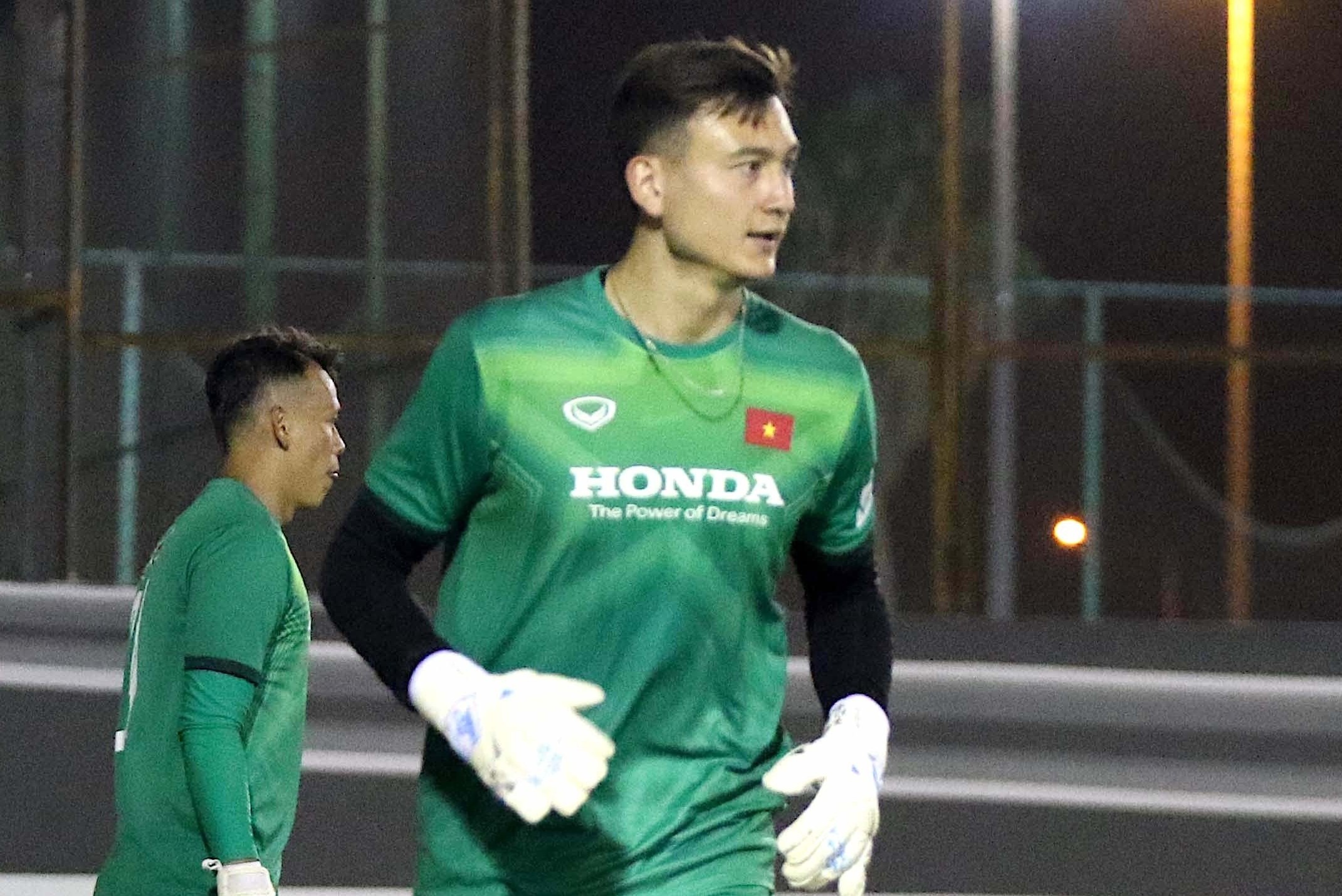 Van Lam vui khi tro lai tuyen Viet Nam sau gan 2 nam hinh anh