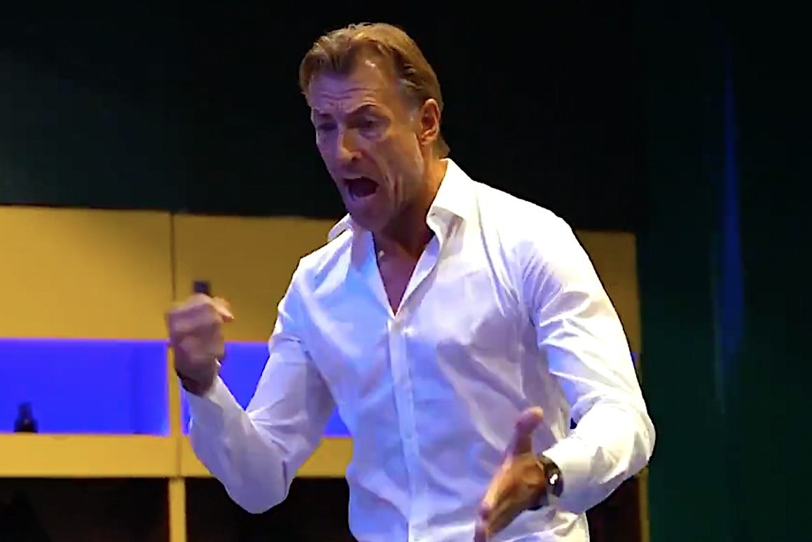 HLV Saudi Arabia dong vien hoc tro khi bi tuyen Viet Nam dan truoc hinh anh