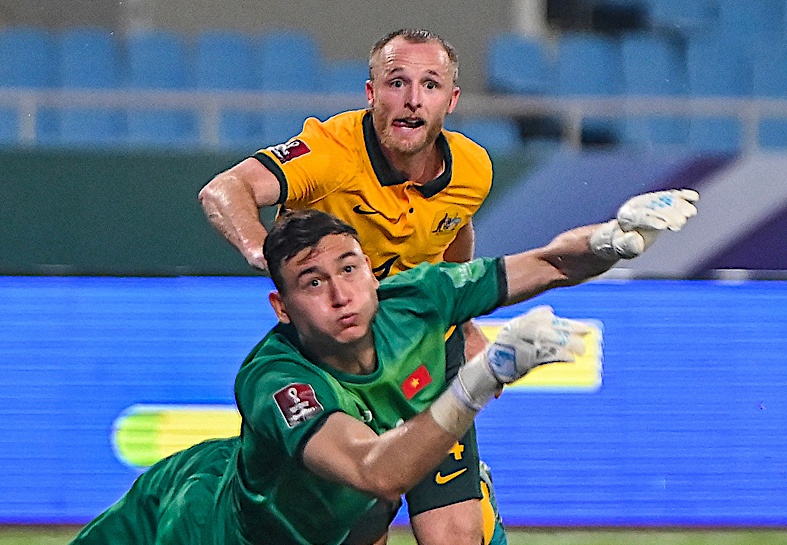 Tuyen thu Australia: 'Toi gap may khi ghi ban vao luoi Viet Nam' hinh anh