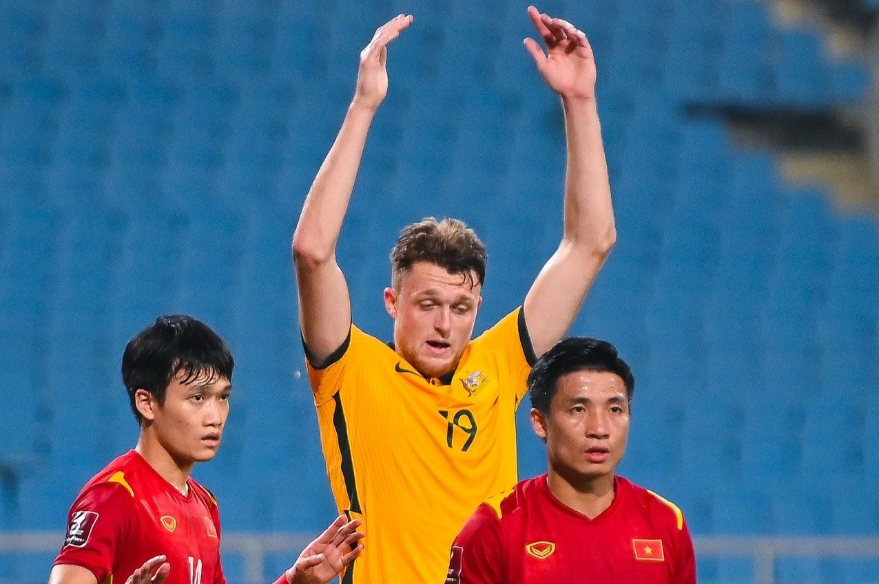 Tuyen Viet Nam da chien dau qua cam truoc Australia hinh anh