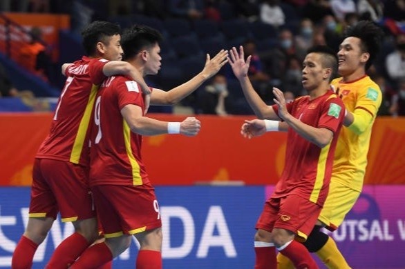 FIFA: 'Tuyen futsal Viet Nam ngang cao dau roi World Cup' hinh anh