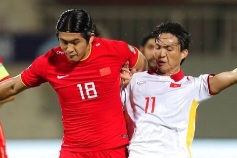 Ve tran tuyen Viet Nam - Trung Quoc giam suc hut hinh anh