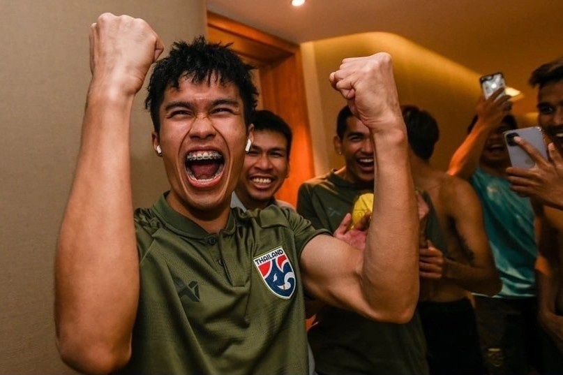 U23 Thai Lan an mung sau tran thang cua Lao hinh anh