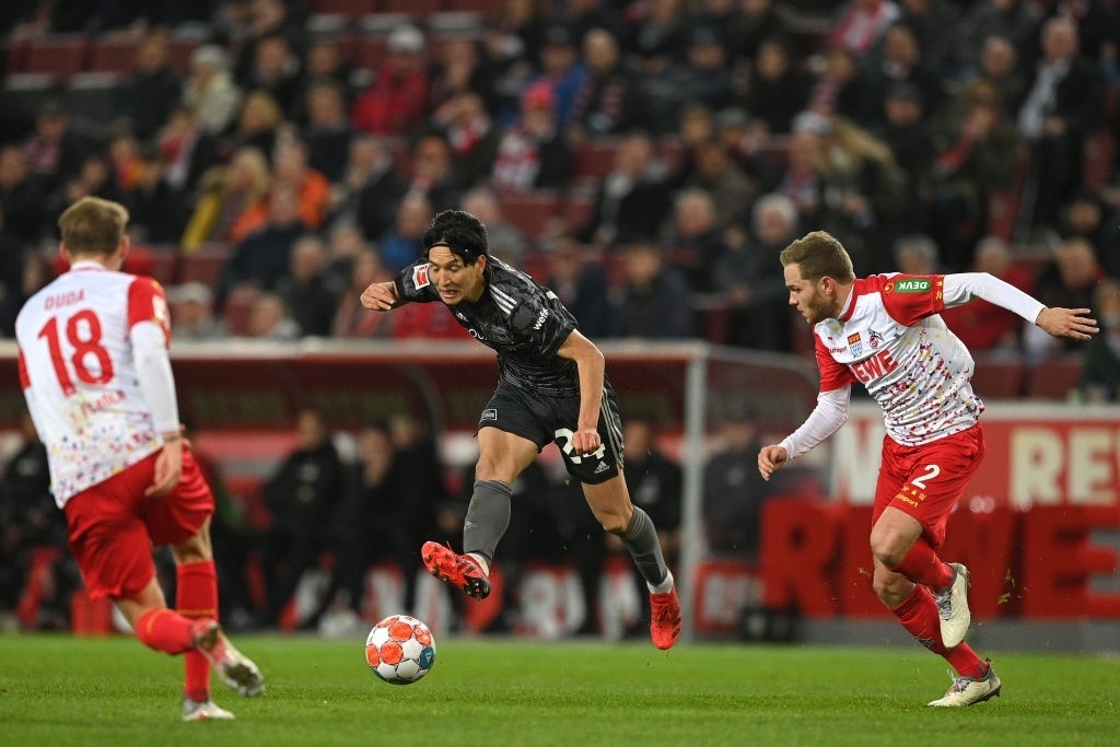 tuyen thu nhat ban toa sang o chau au anh 7