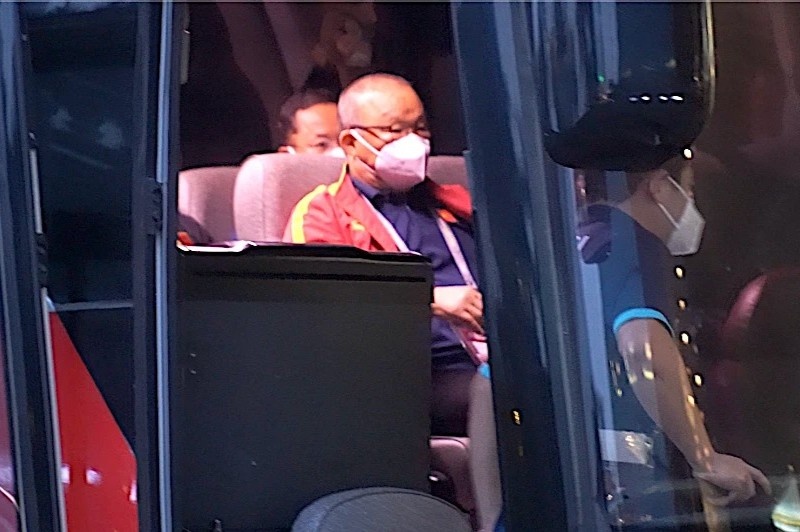 Tuyen Viet Nam va Saudi Arabia ra san thi dau hinh anh