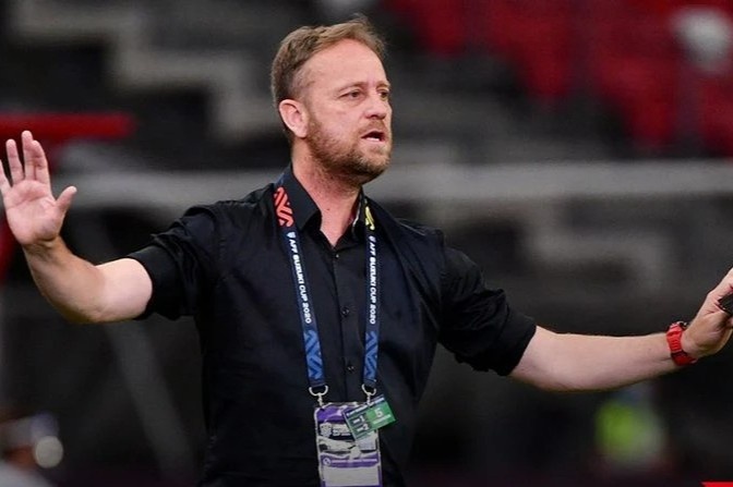 HLV tuyen Thai Lan: 'Quan trong nhat la co 3 diem' hinh anh