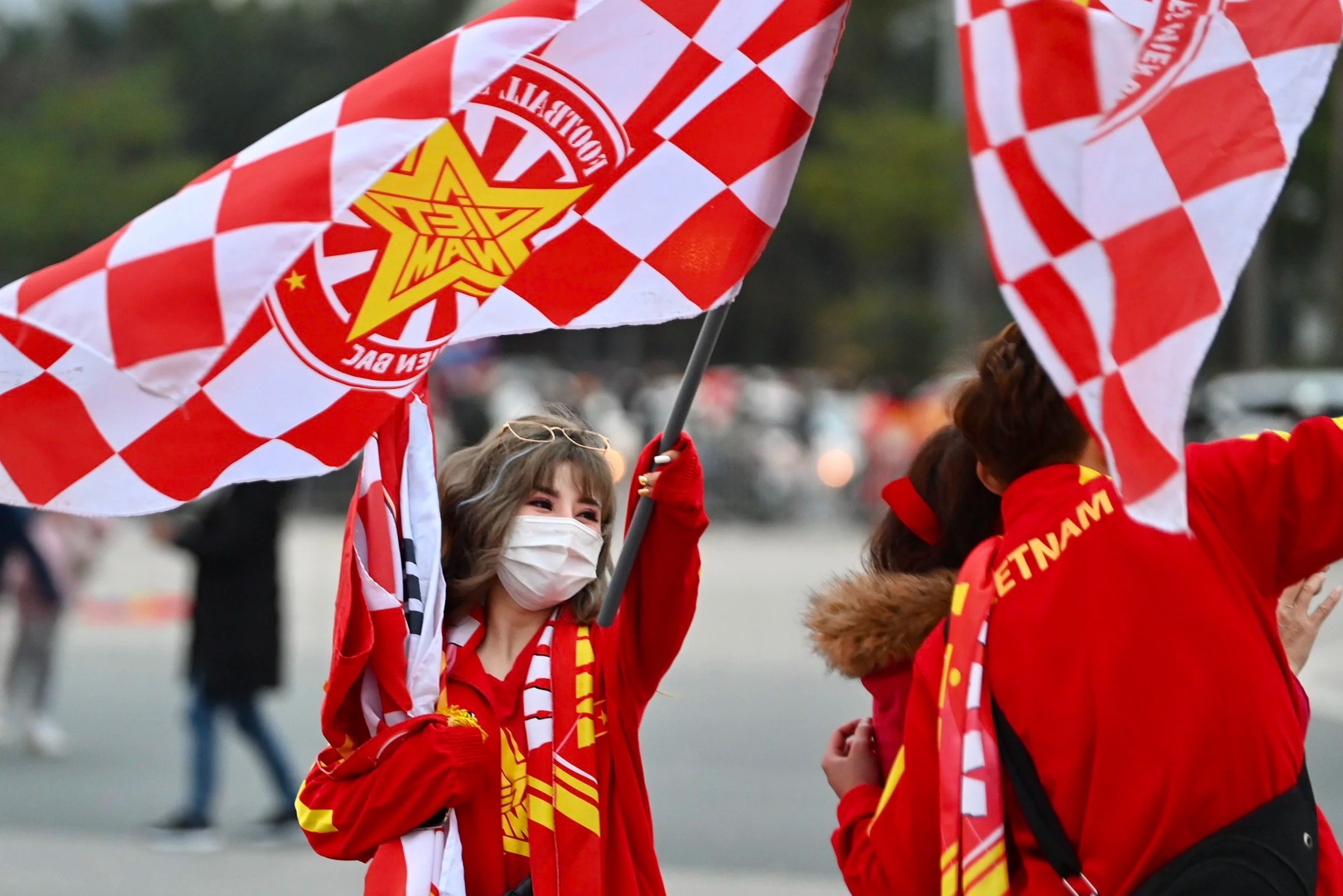 Ve tran tuyen Viet Nam - Oman bat dau duoc mo ban hinh anh