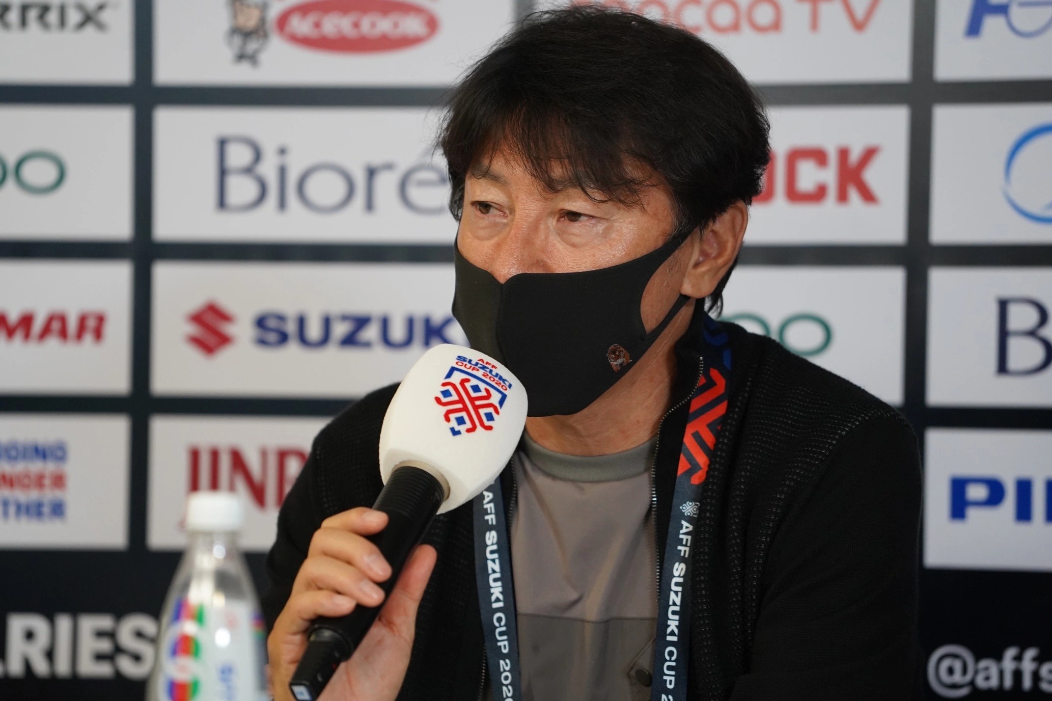 HLV Indonesia che trong tai tran tuyen Viet Nam - Thai Lan hinh anh