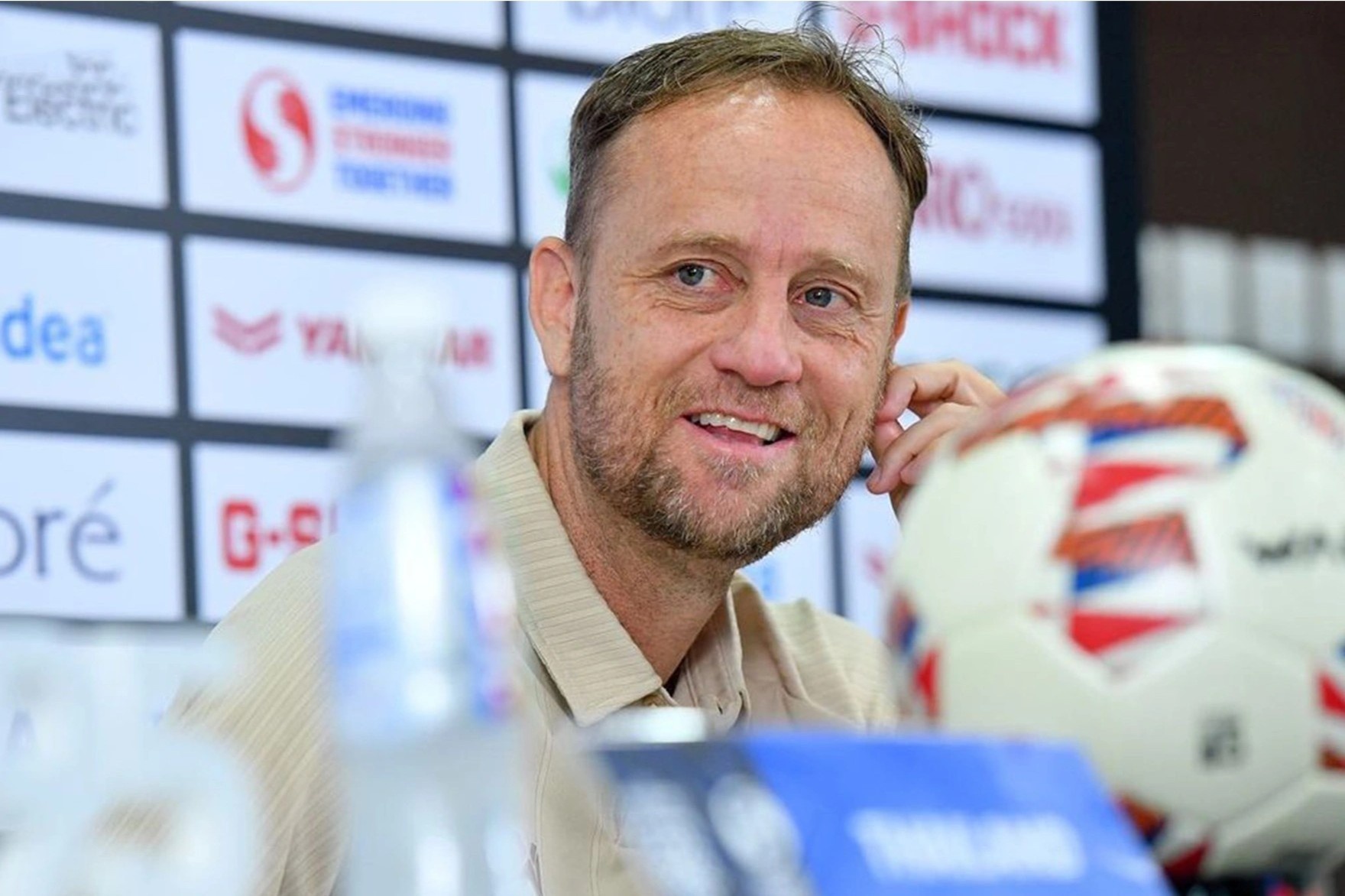 HLV Thai Lan: 'Thang 4-0 la khong tuong' hinh anh