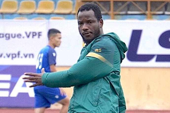 Cuu tien dao CLB Nam Dinh qua doi hinh anh