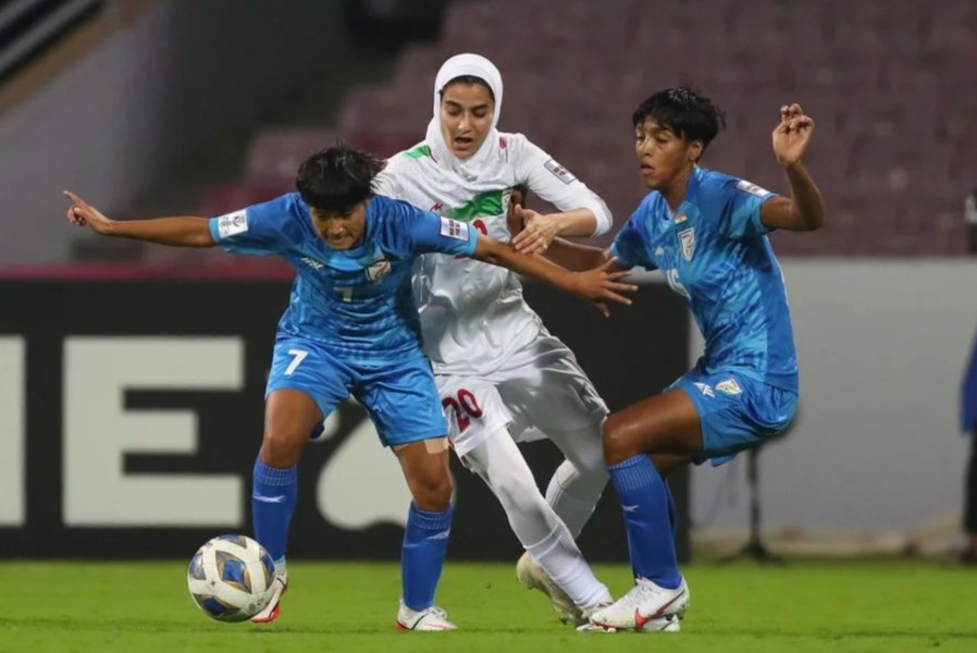 tuyen nu an do anh 1