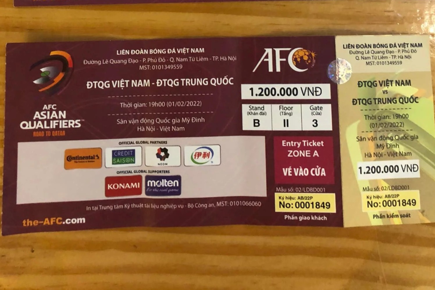 Ve tran tuyen Viet Nam - Trung Quoc duoc chuyen sang ban truc tiep hinh anh