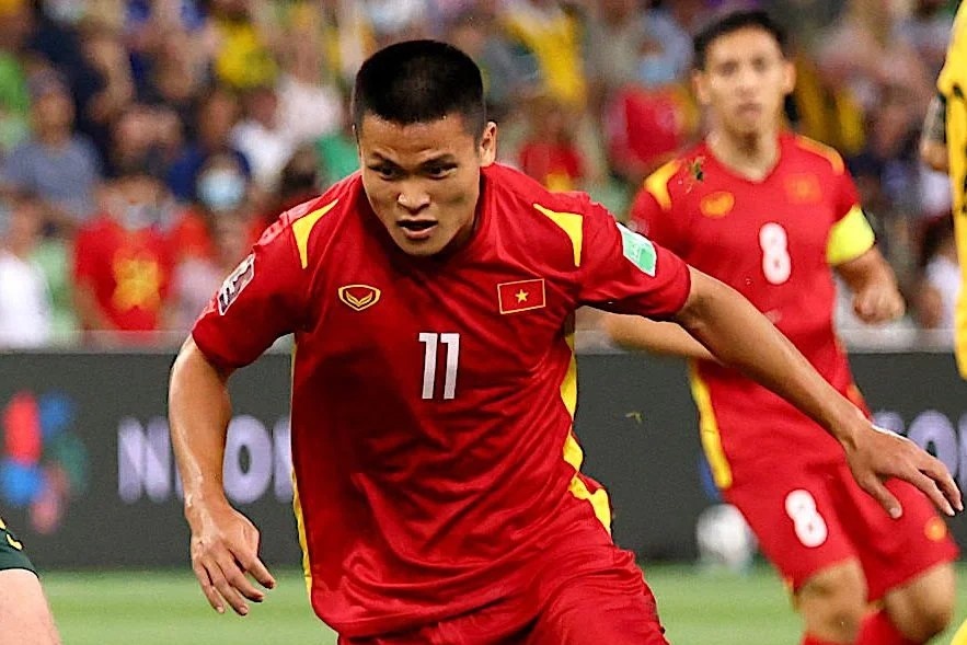 Doi hinh du kien Viet Nam vs Campuchia: Tuan Hai thay Xuan Son hinh anh