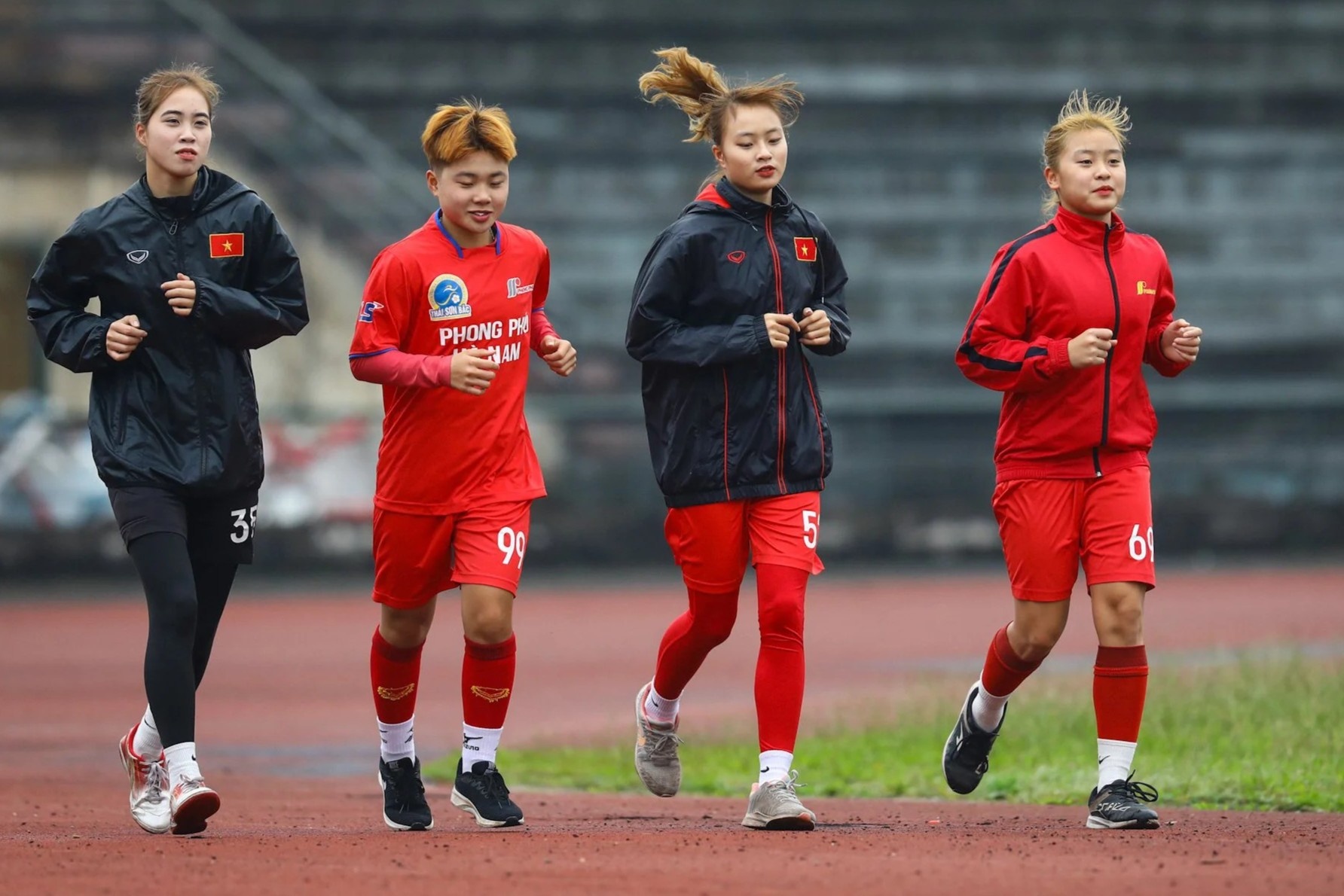 Cau thu nu Ha Nam hung khoi sau tam ve World Cup cua cac dan chi hinh anh