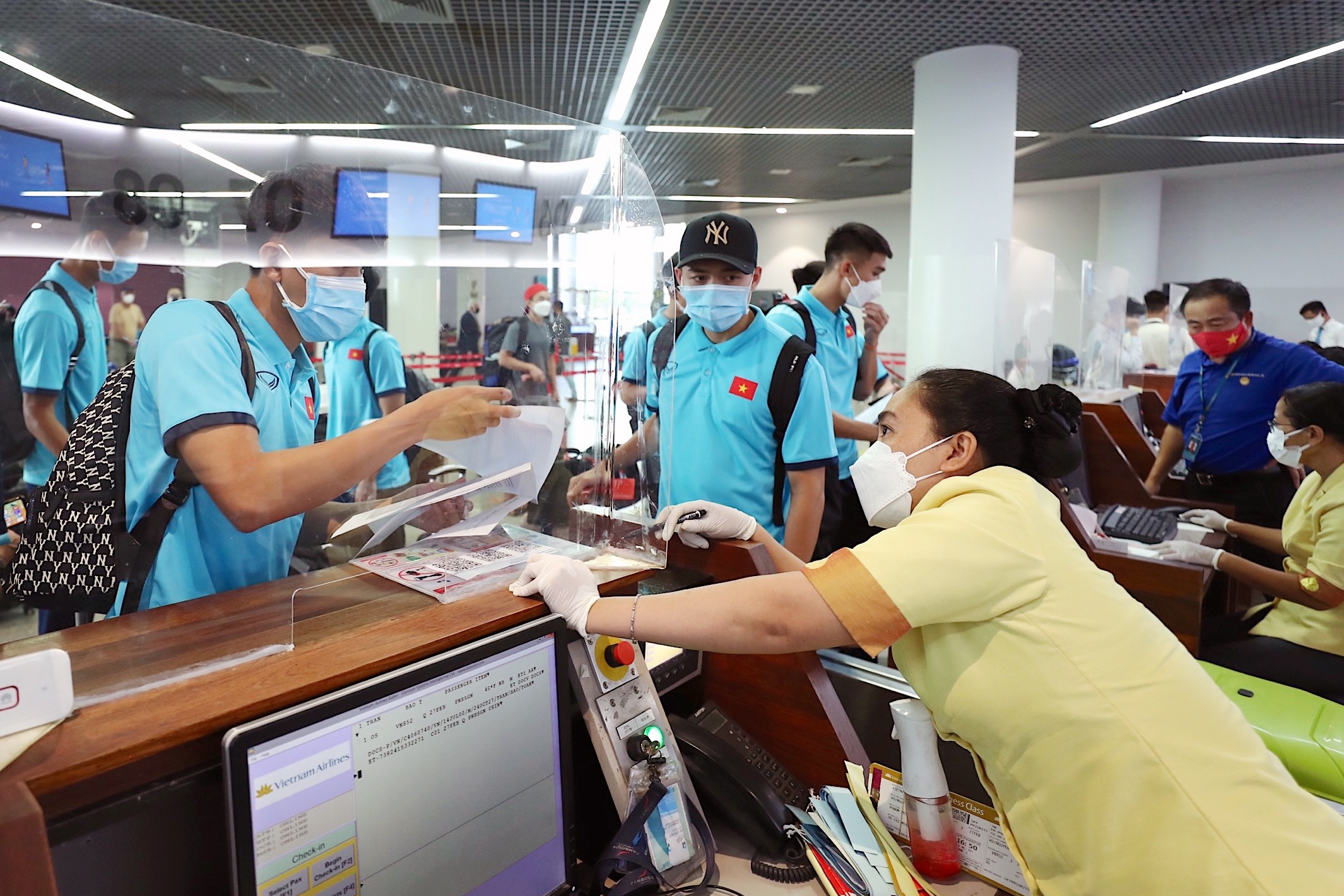 u23 viet nam ve nuoc anh 3