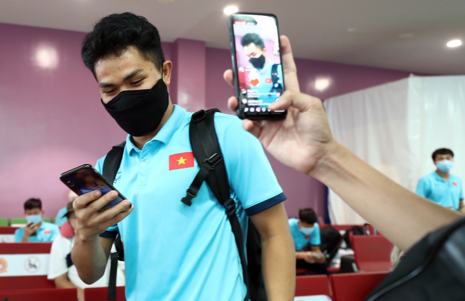 u23 viet nam ve nuoc anh 4