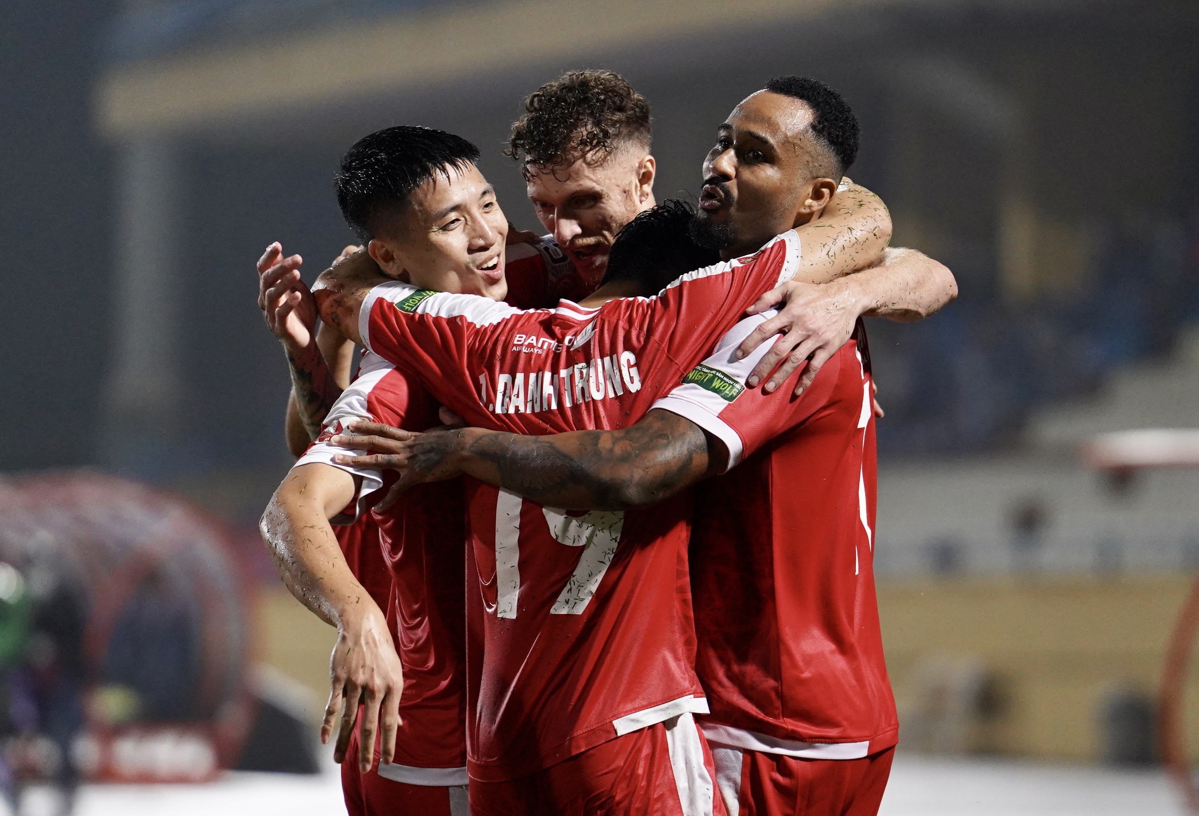 Hai thai cuc trai chieu giua Viettel va HAGL anh 2