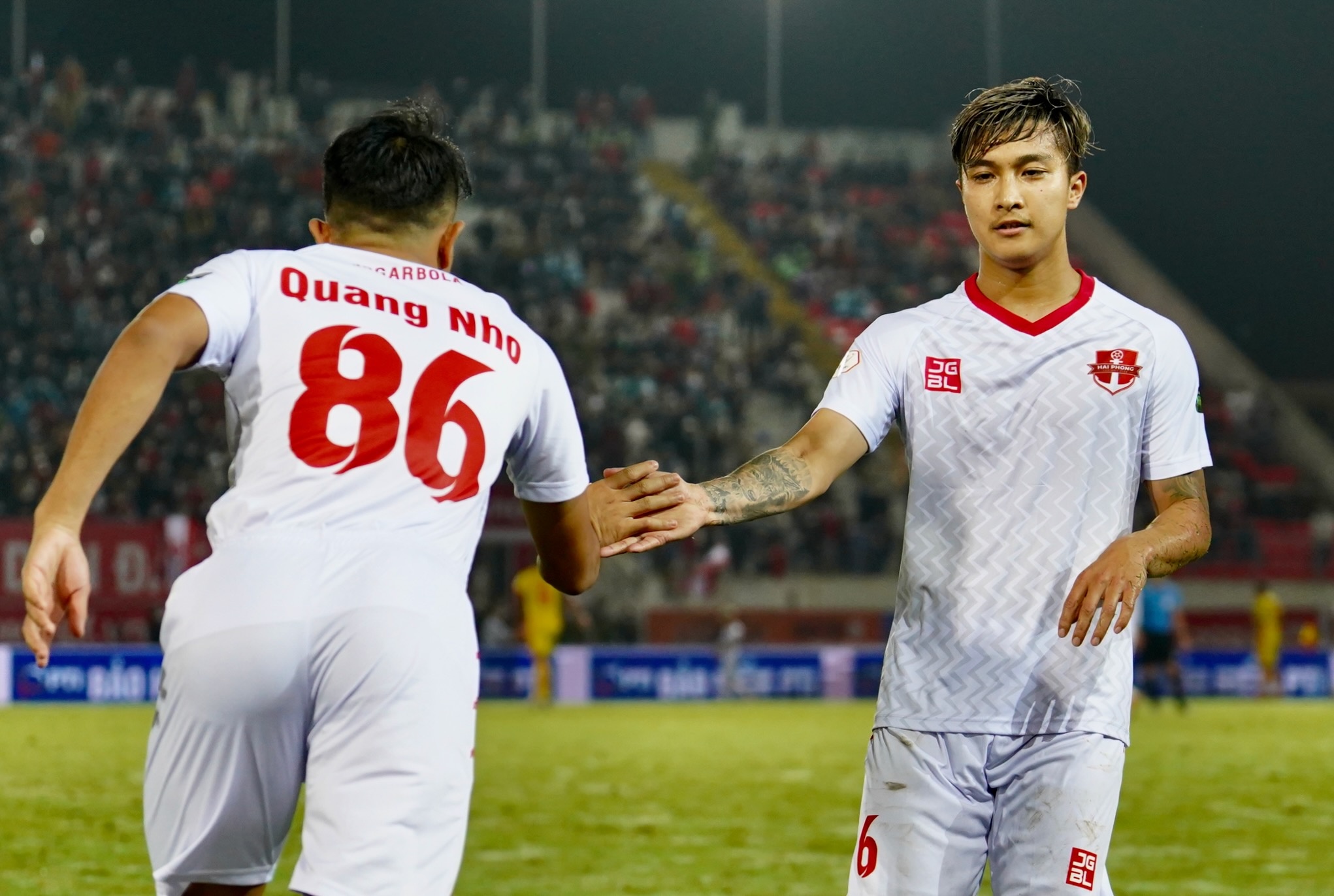 CLB Hai Phong thang Hougang United 4-0 o AFC Cup hinh anh