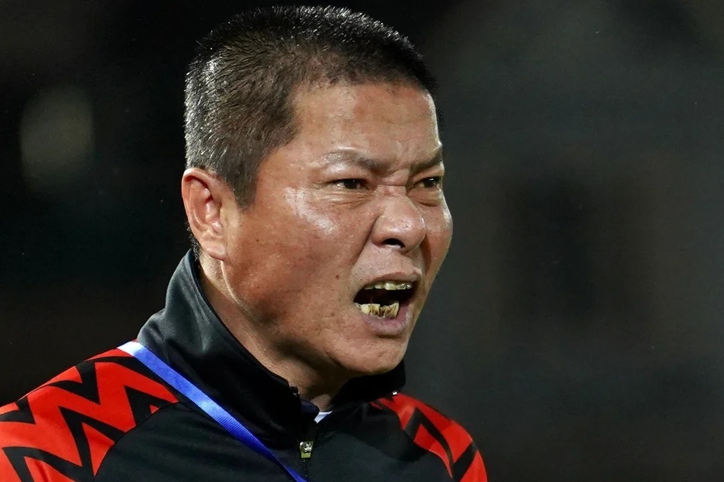 HLV Hai Phong: 'Toi giat minh khi thay trong tai thoi phat den' hinh anh