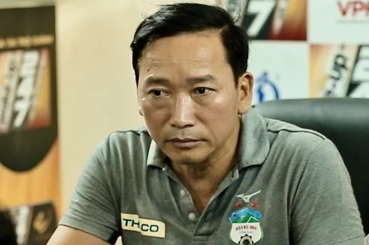 Bac si HAGL de lai hinh anh dep trong tran gap CLB Viettel hinh anh