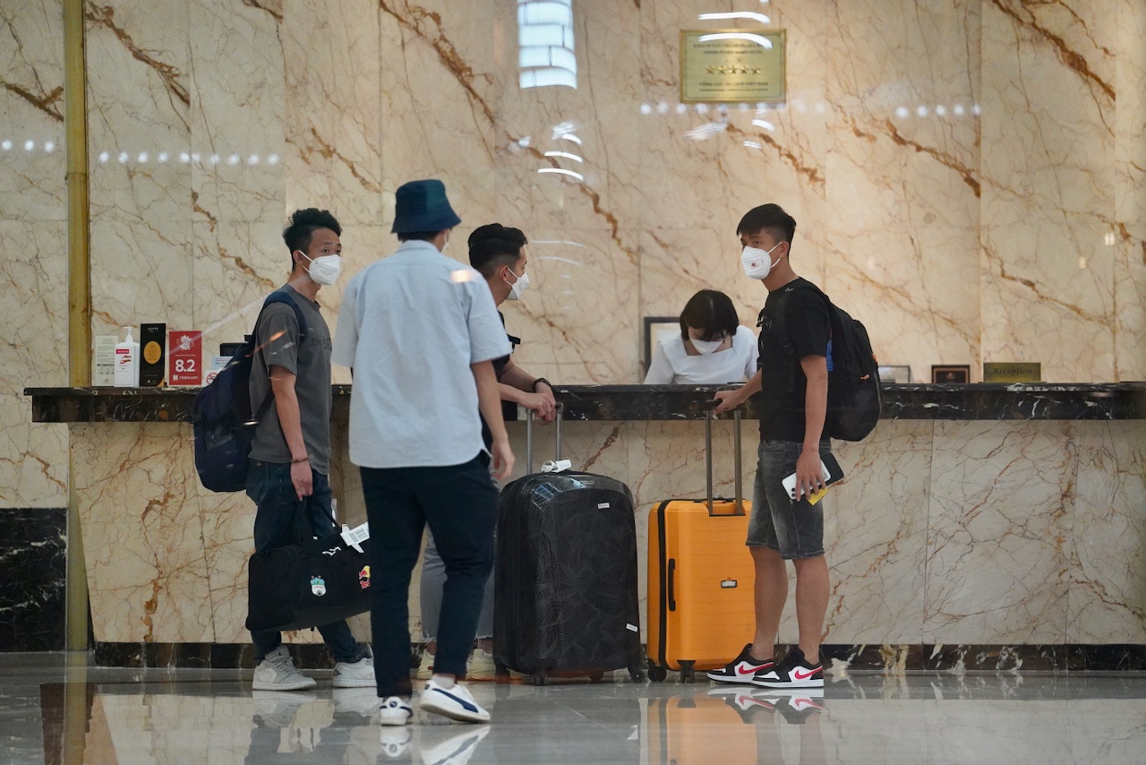 adriano schmidt anh 6