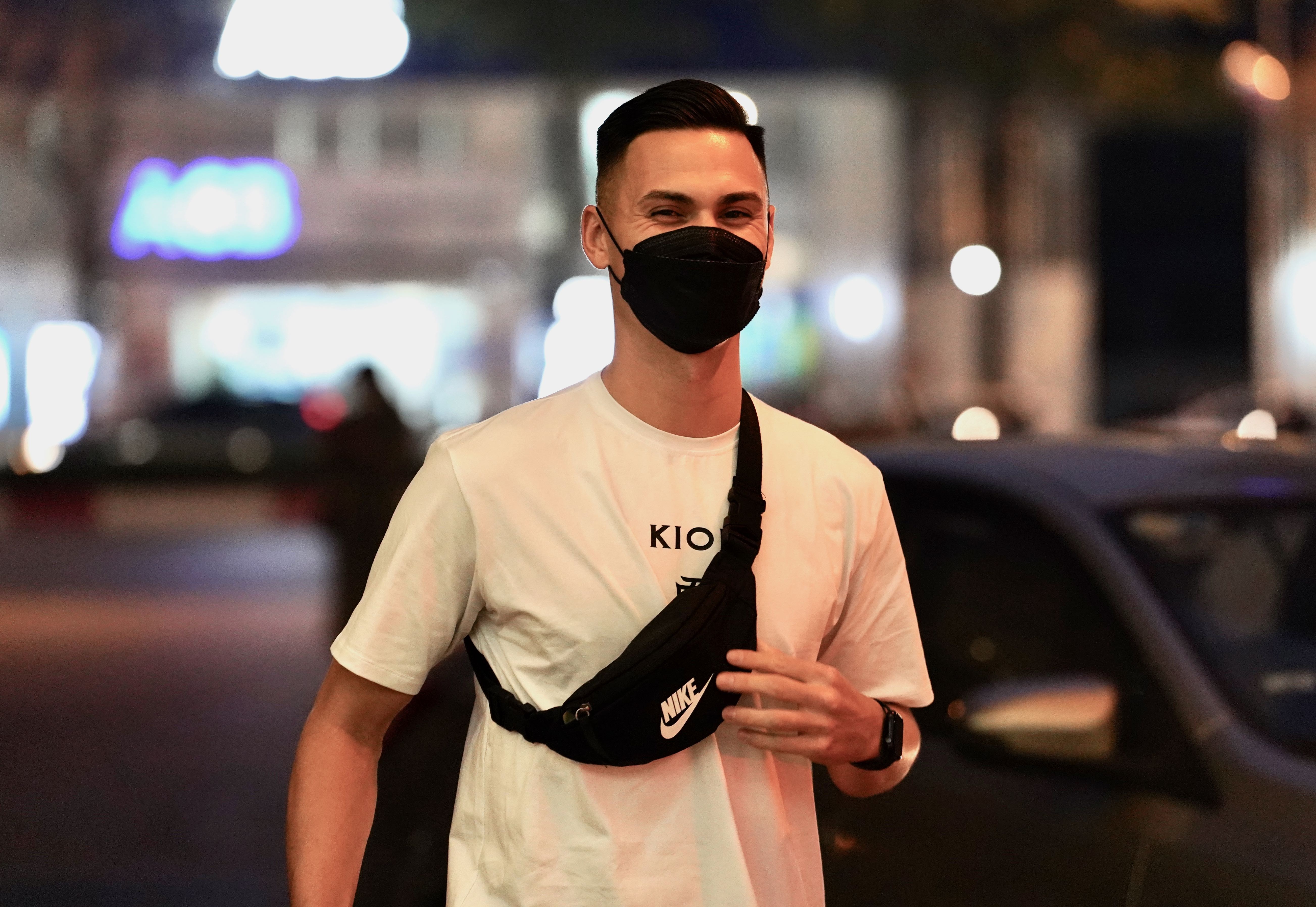 adriano schmidt anh 2