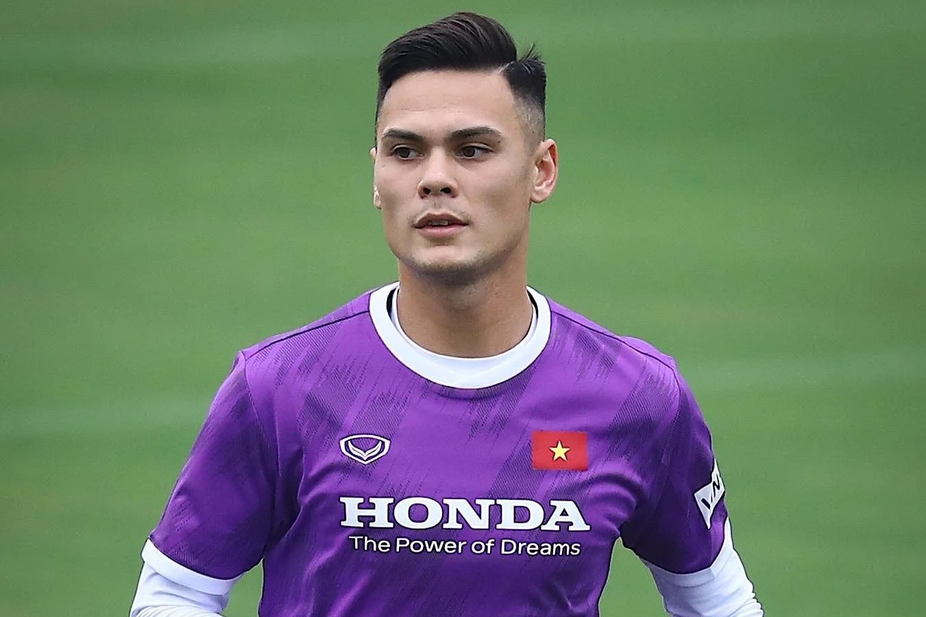 Schmidt va Duc Chinh am tinh khi xet nghiem Covid-19 hinh anh