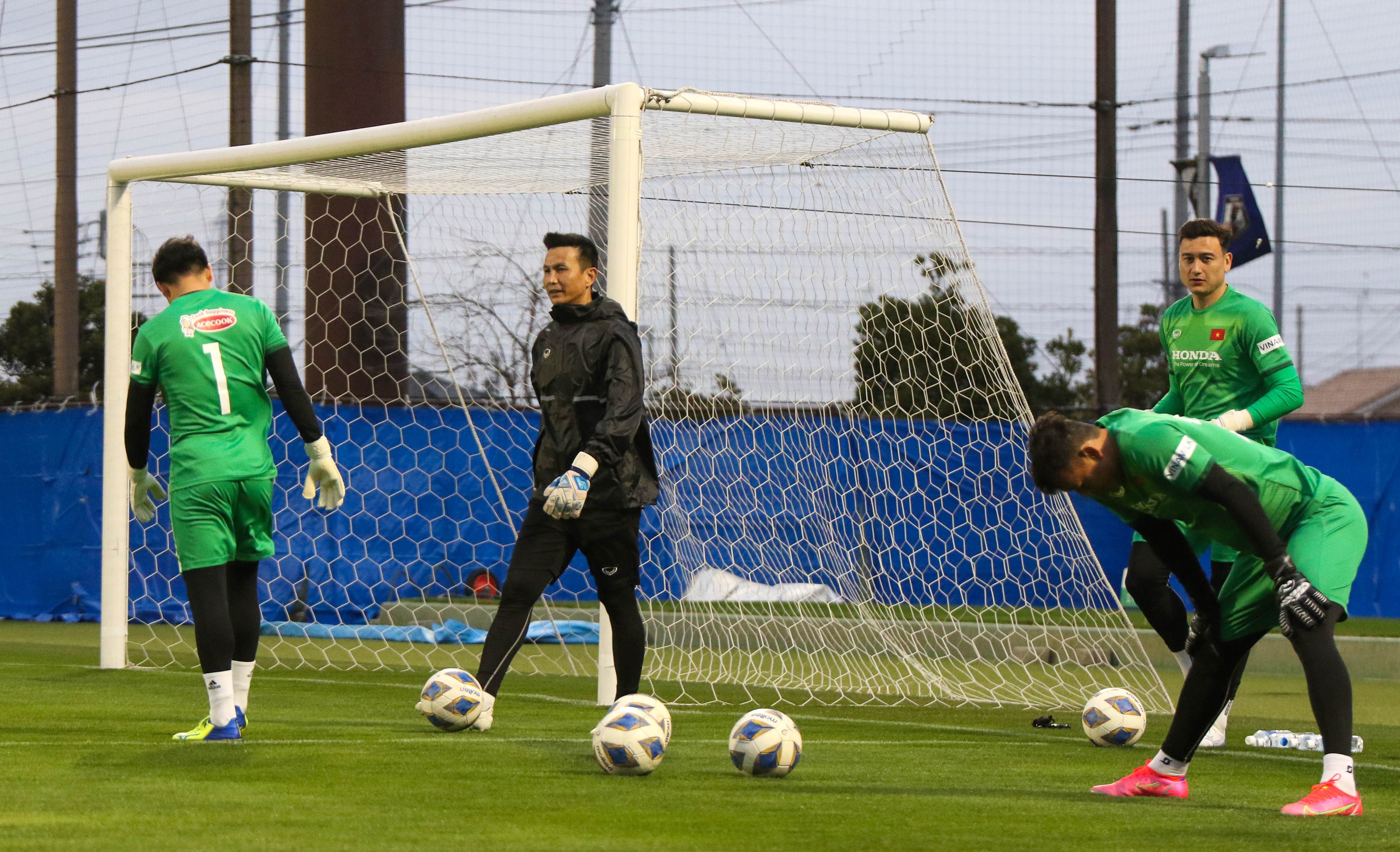 buoi tap tuyen viet nam anh 2