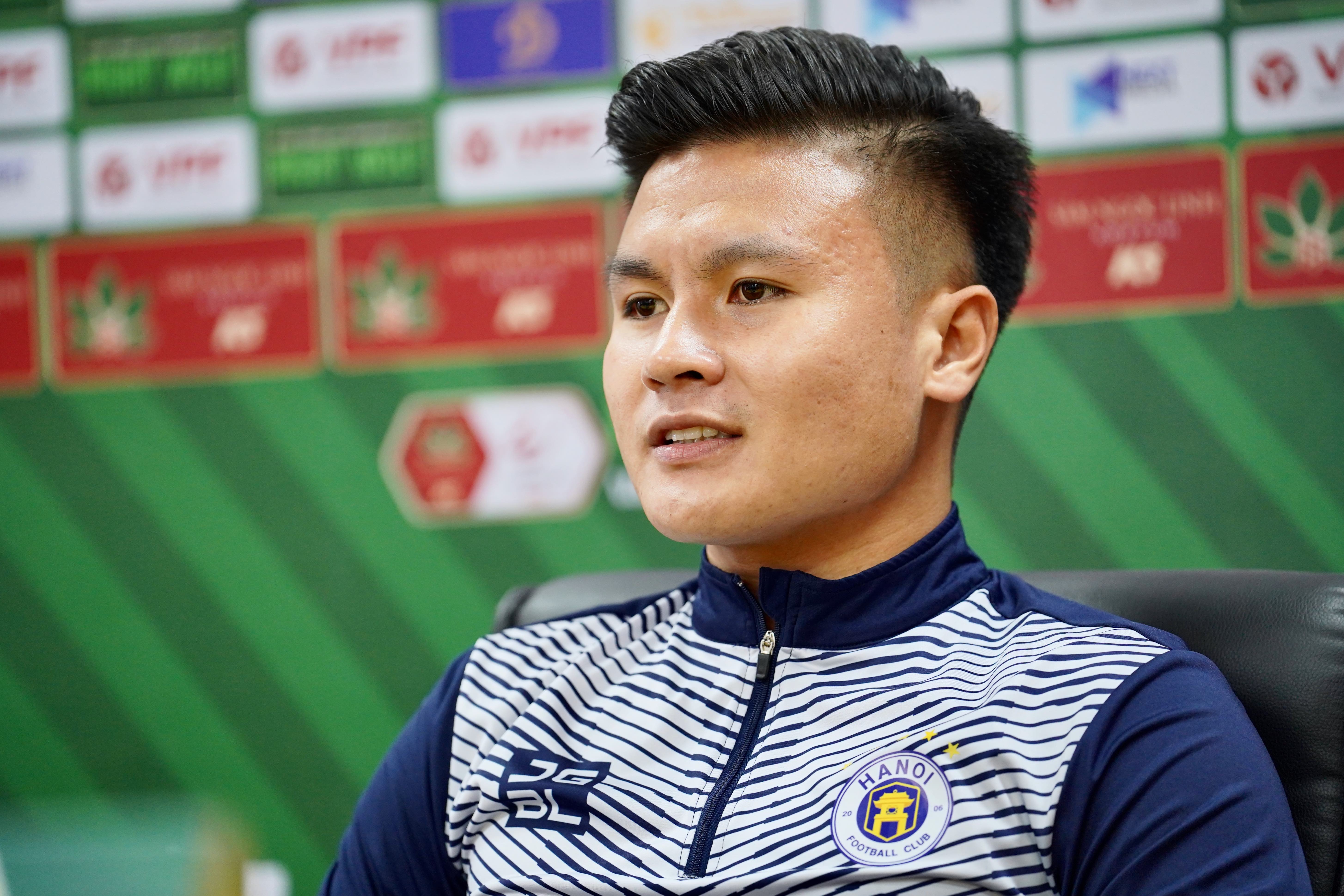 quang hai xuat ngoai anh 1