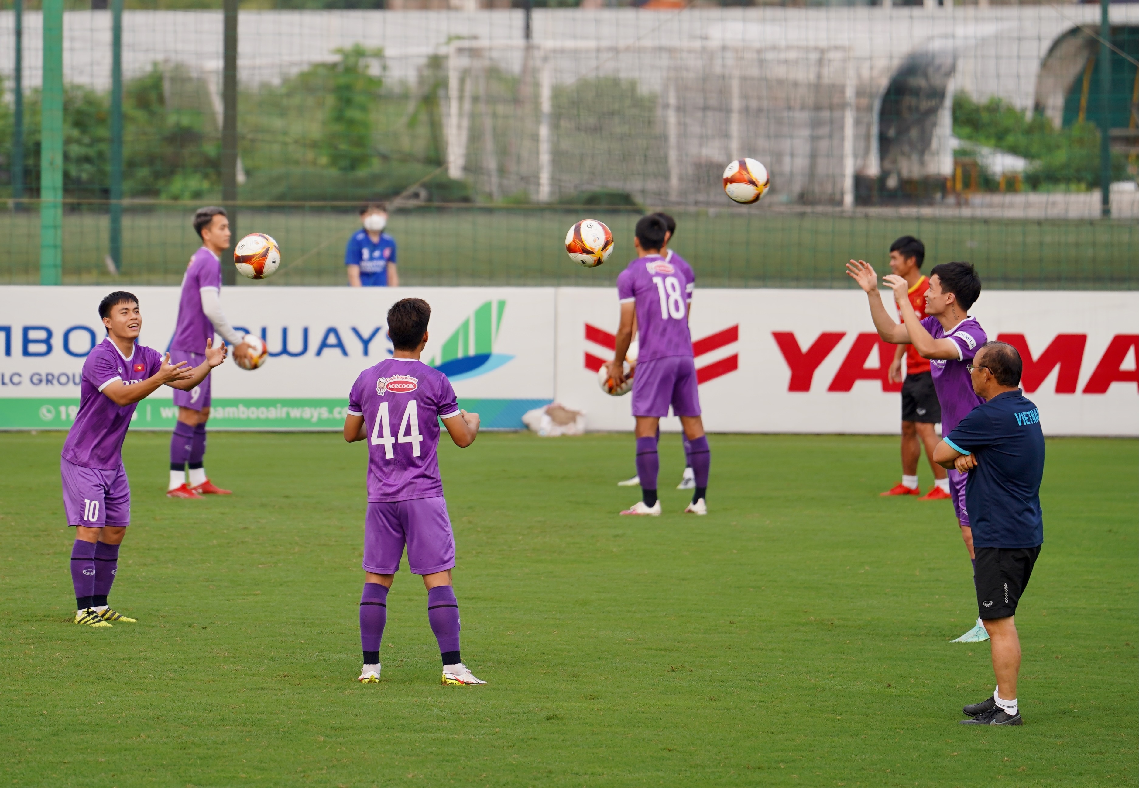 park hang seo cho hoc tro bat tay giang hoa anh 6