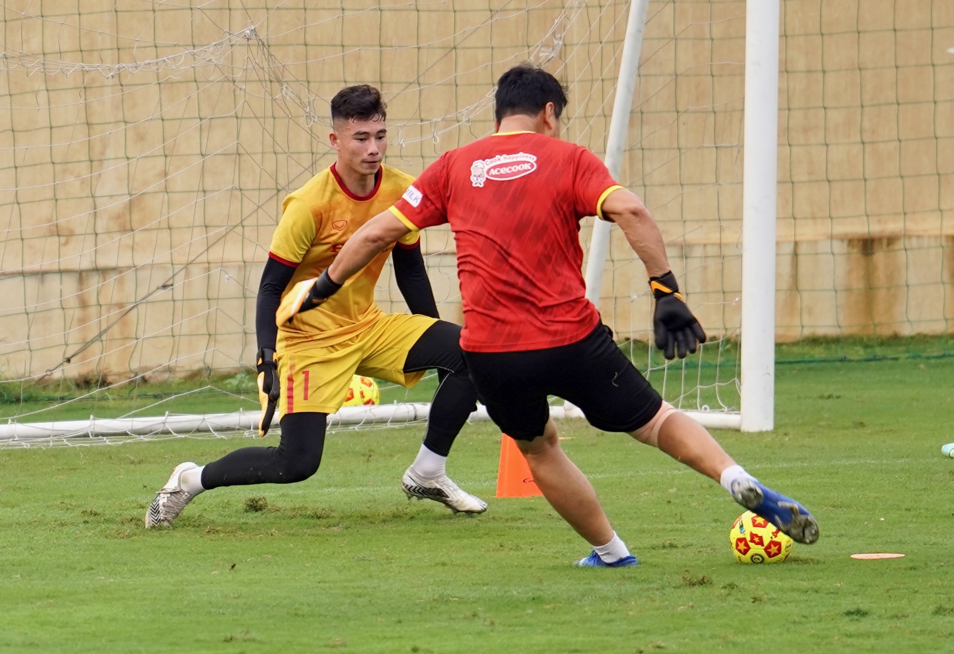 park hang seo cho hoc tro bat tay giang hoa anh 8