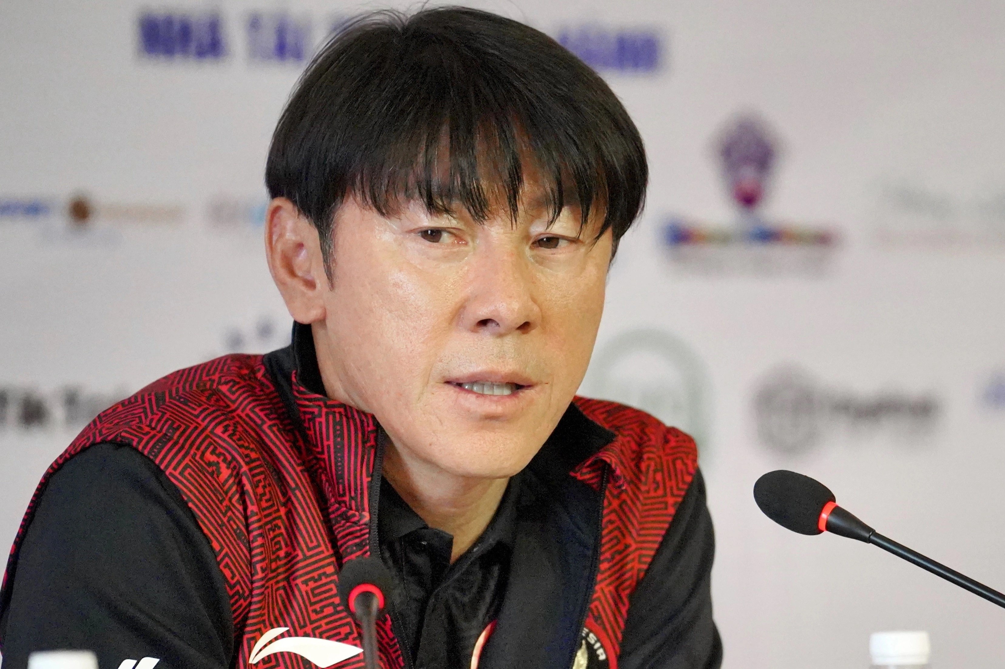HLV Shin: 'Toi se cho lua cau thu nay da AFF Cup va Asian Cup' hinh anh