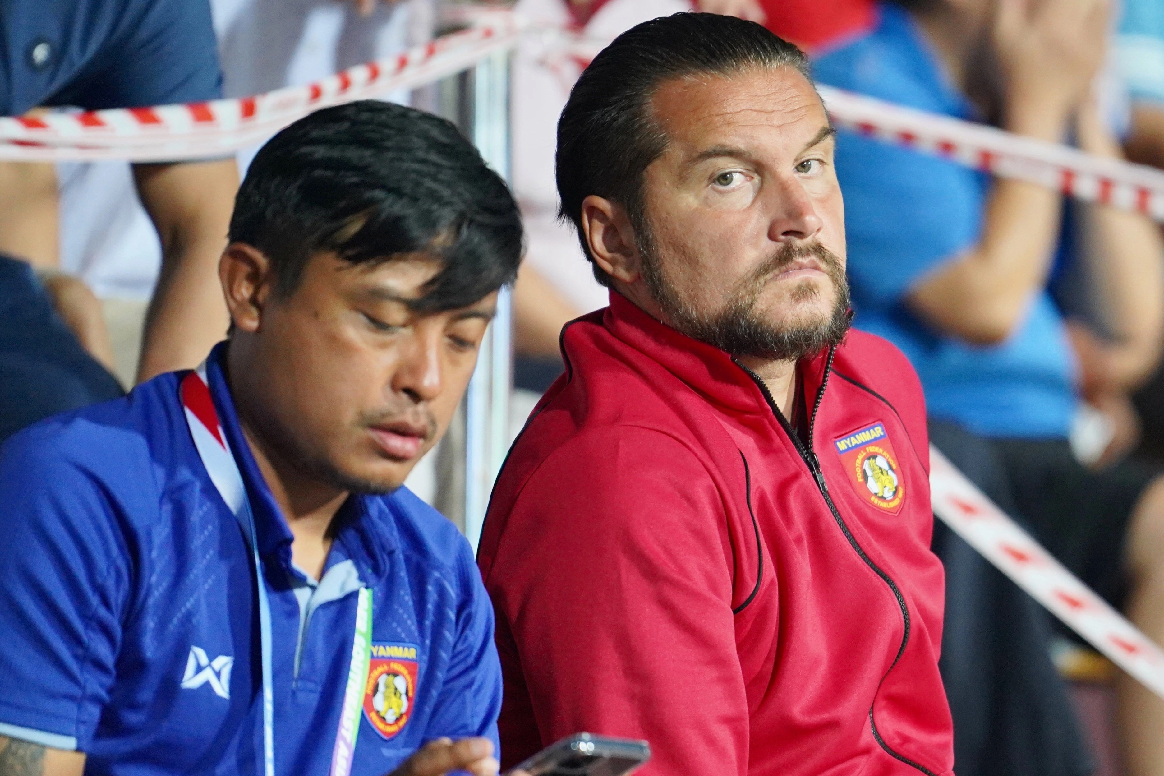 CLB Thanh Hoa chieu mo cuu HLV U23 Myanmar hinh anh