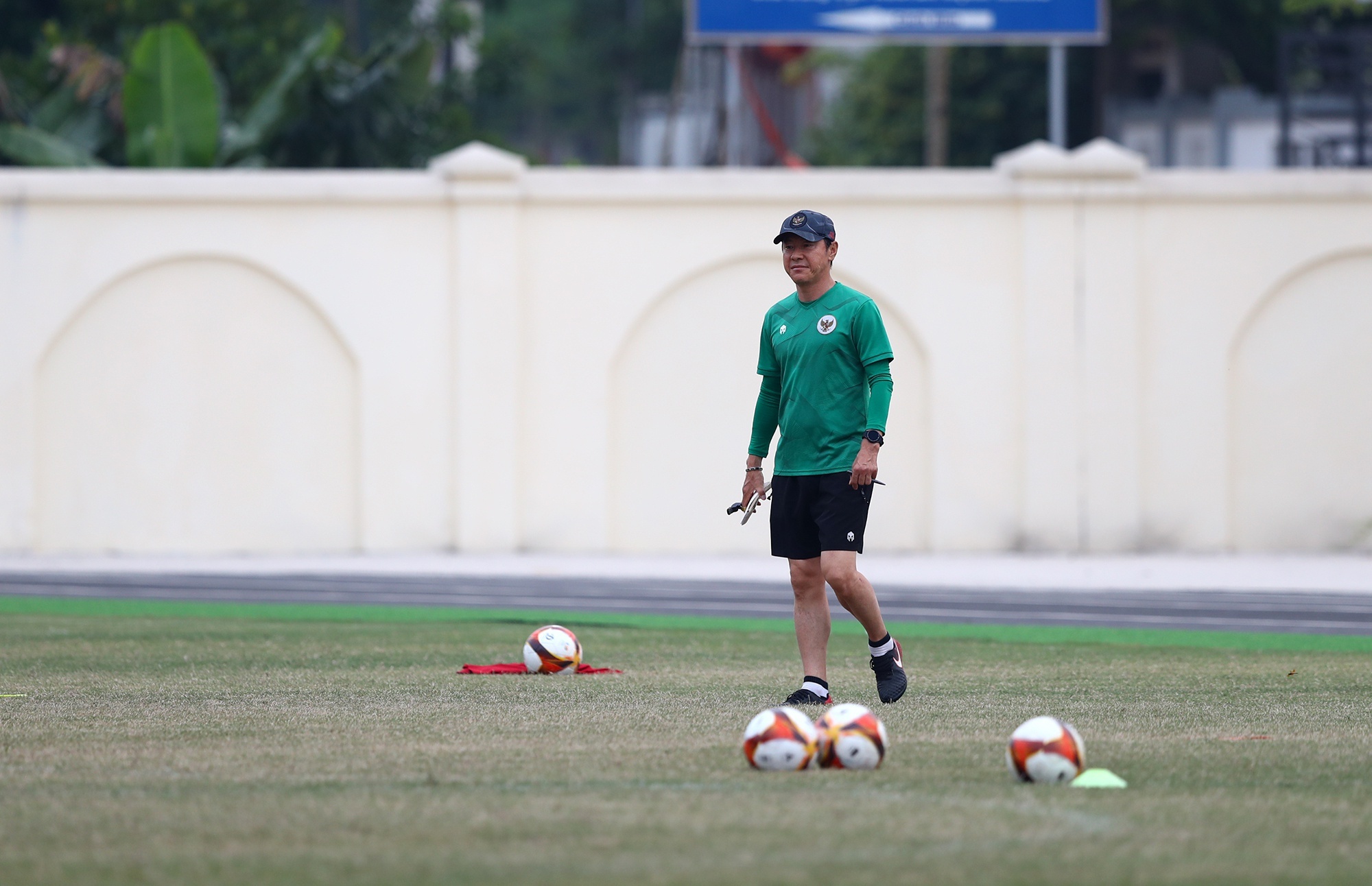 u23 indonesia duoc doi san tap anh 1