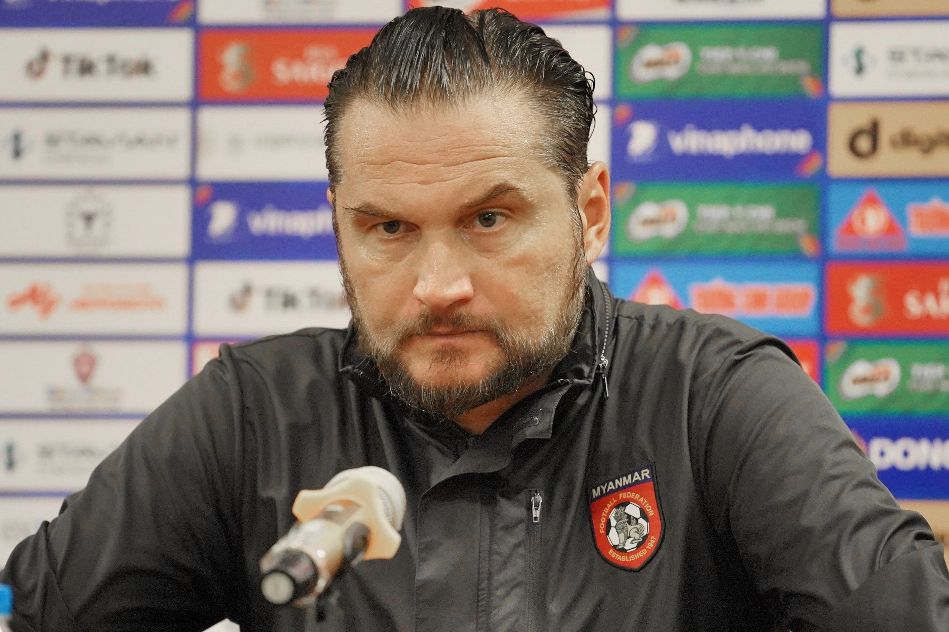 HLV U23 Myanmar: 'U23 Viet Nam co 99% co hoi vao ban ket' hinh anh