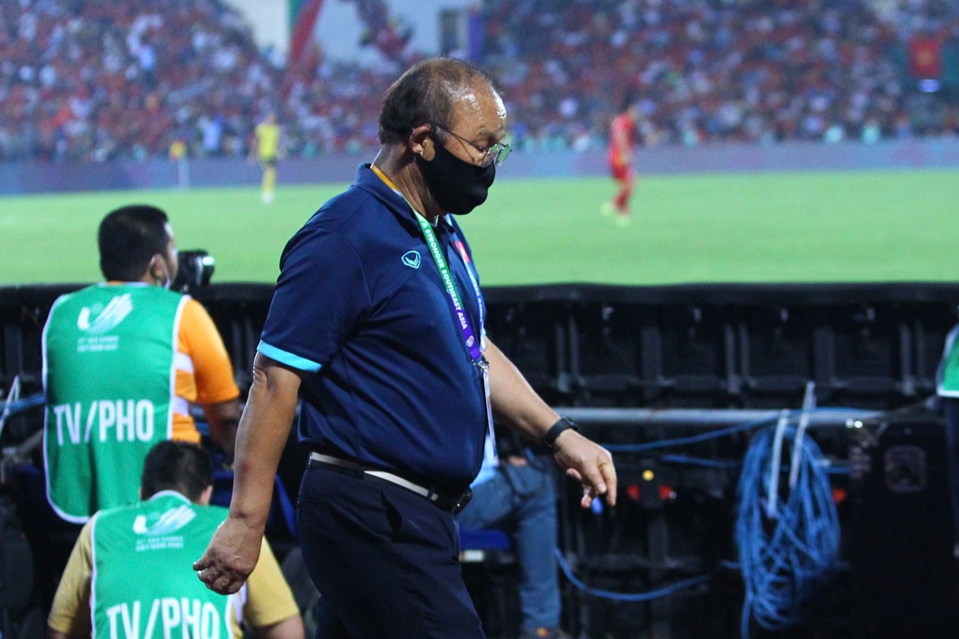 hlv park ra muon anh 2