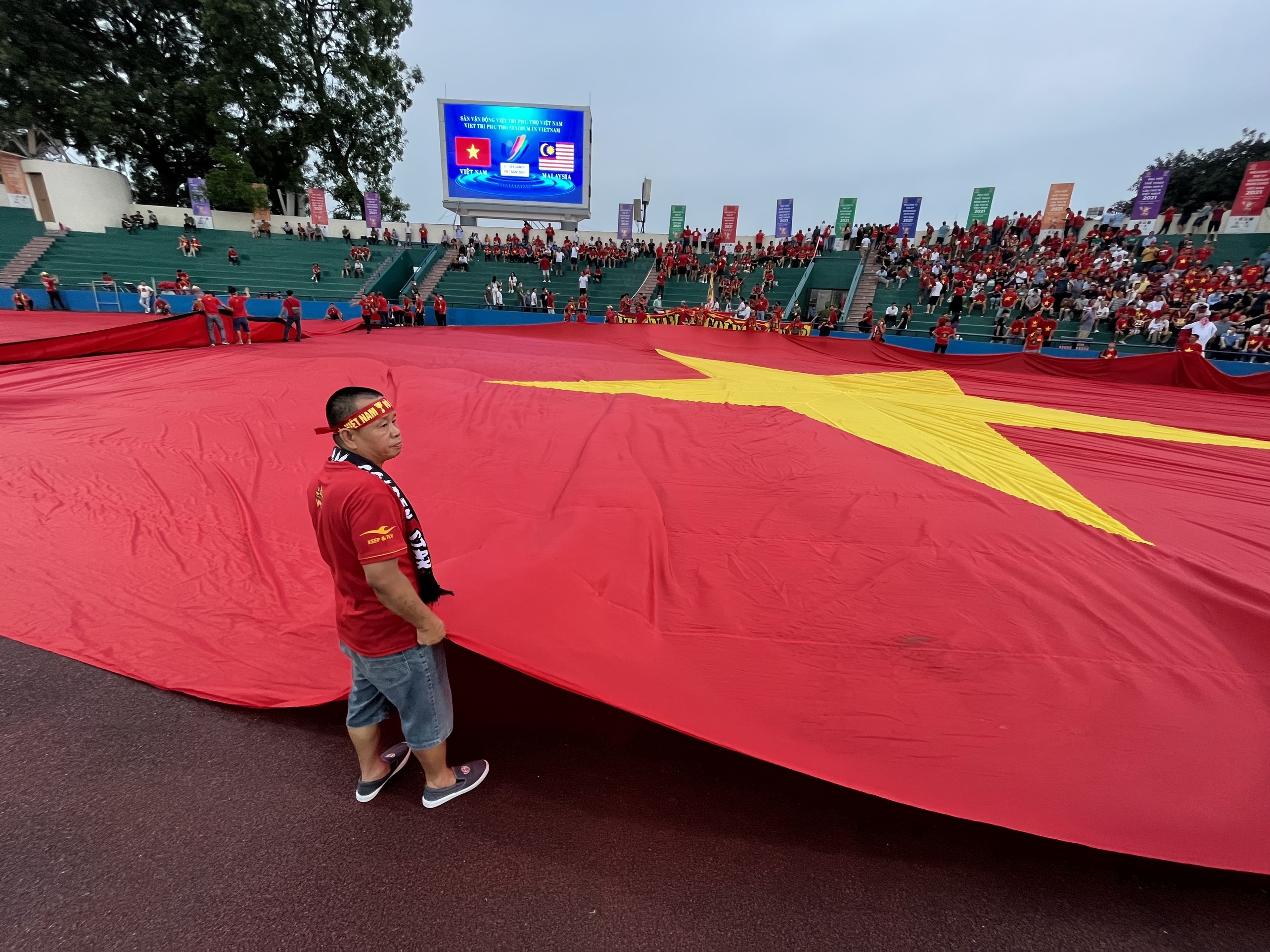 ban gai hoang duc anh 4