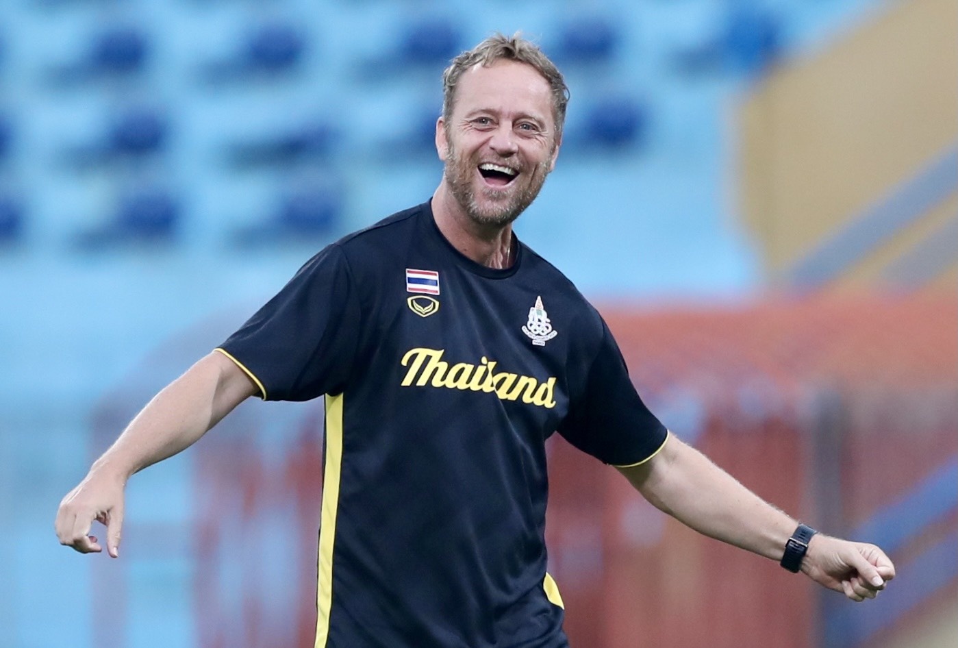 HLV Polking khien cau thu U23 Thai Lan tram tro trong buoi tap hinh anh