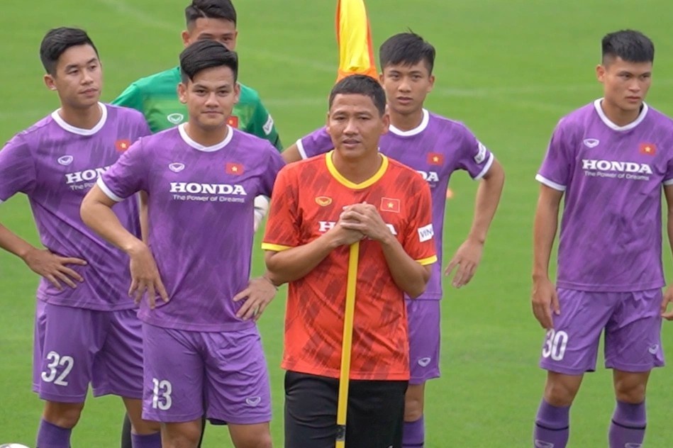 Anh Duc ngay dau lam tro ly cho HLV Park o tuyen Viet Nam hinh anh