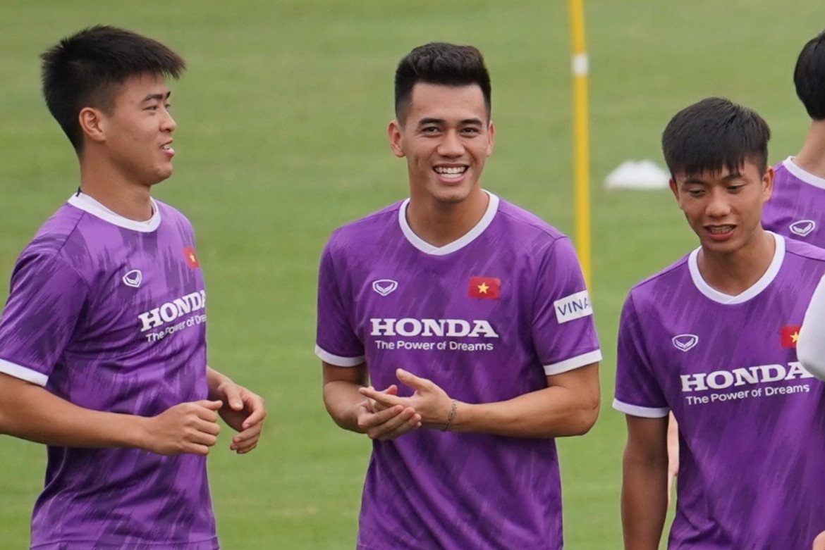 Tuyen Viet Nam bo sung Hoang Duc, Tien Linh truoc khi vao TP.HCM hinh anh