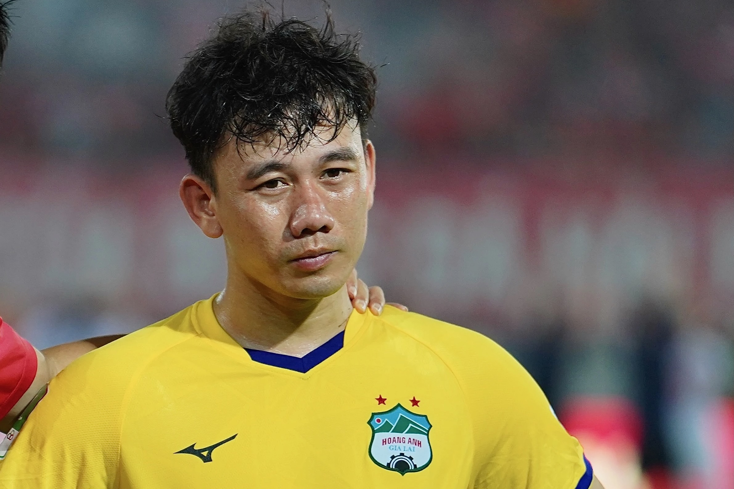 Minh Vuong co the chia tay HAGL sau vong 15 V.League hinh anh