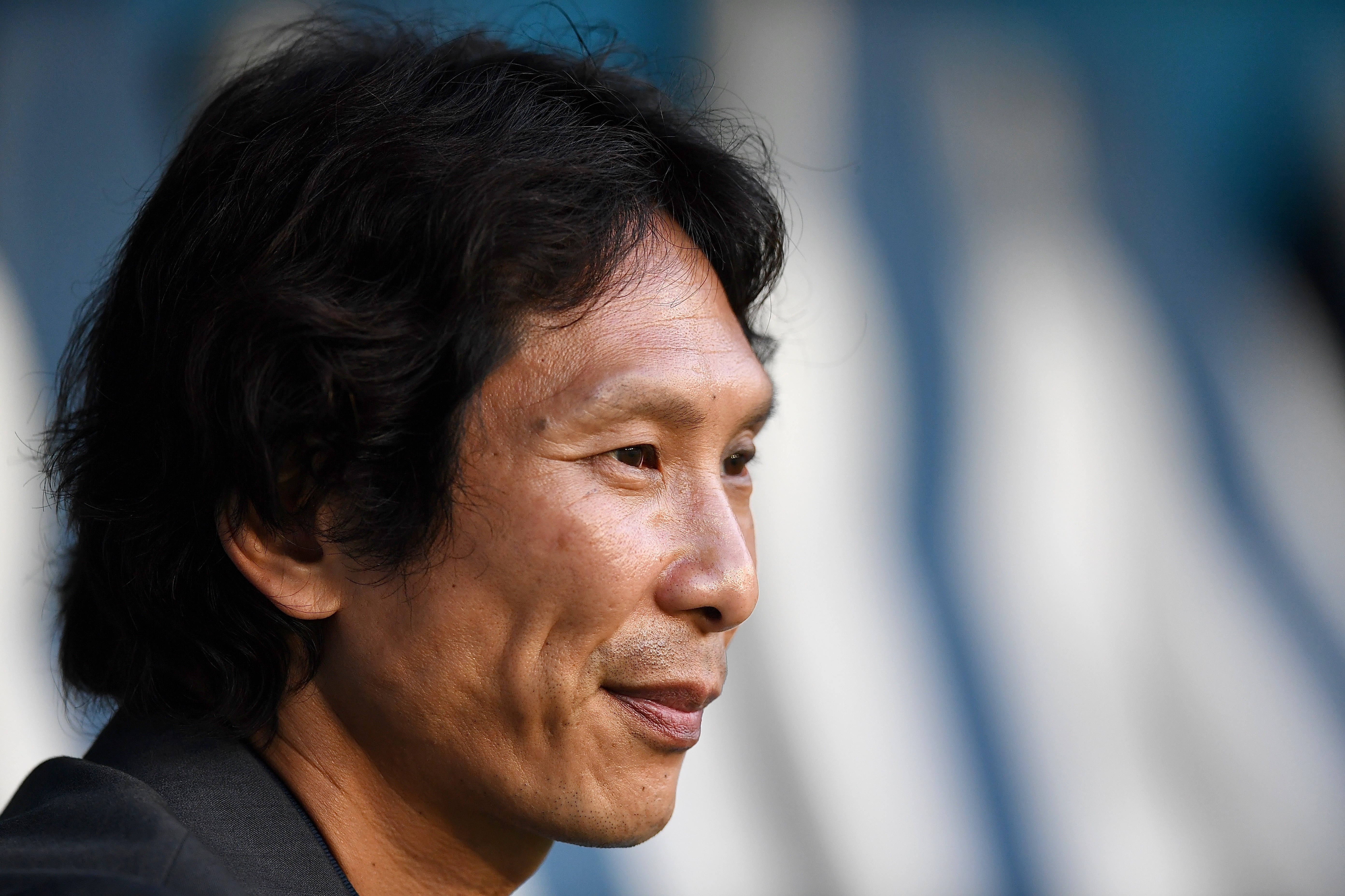 HLV Gong chiu ap luc lon hinh anh