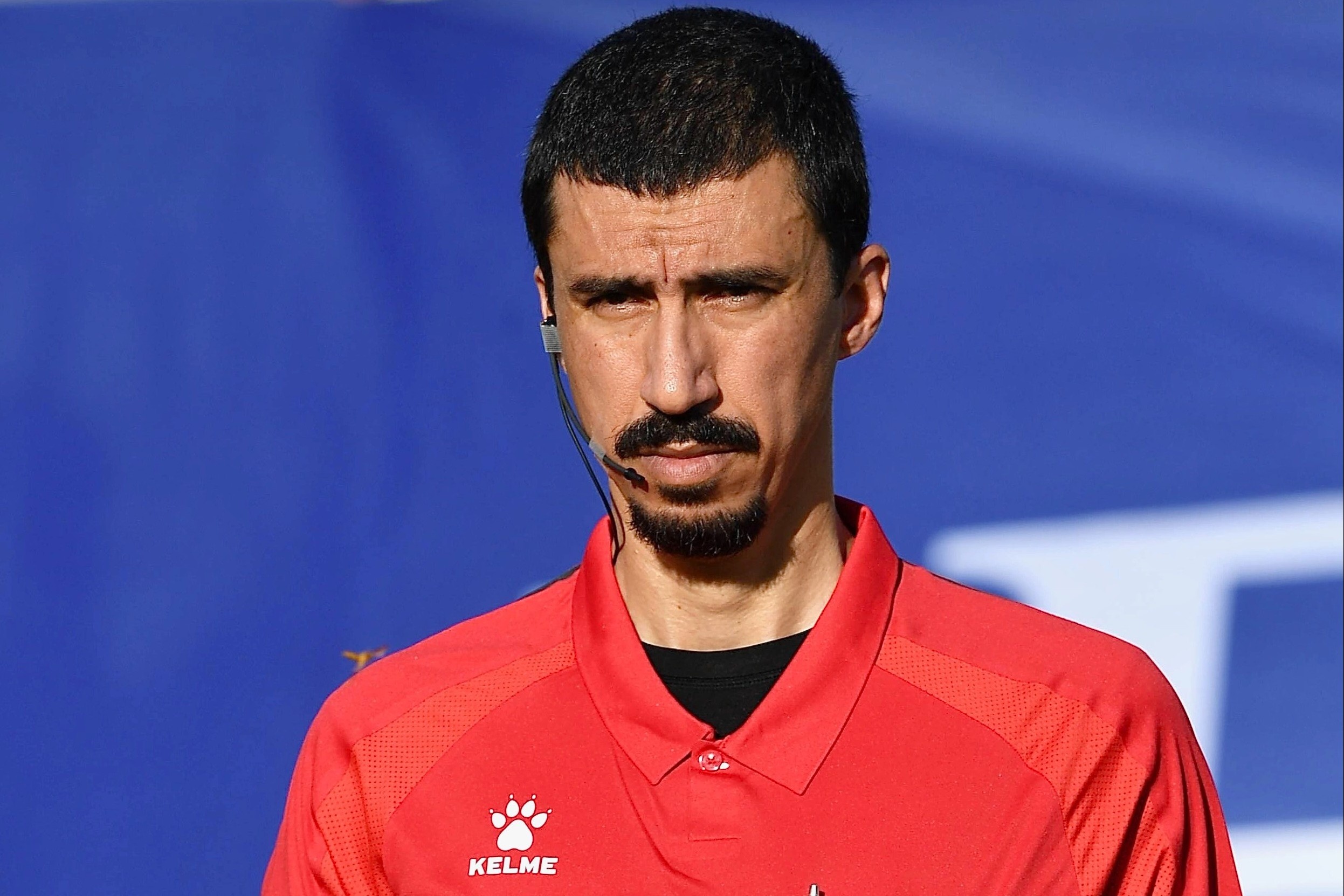 Trong tai U23 chau A co net giong Den Vau hinh anh