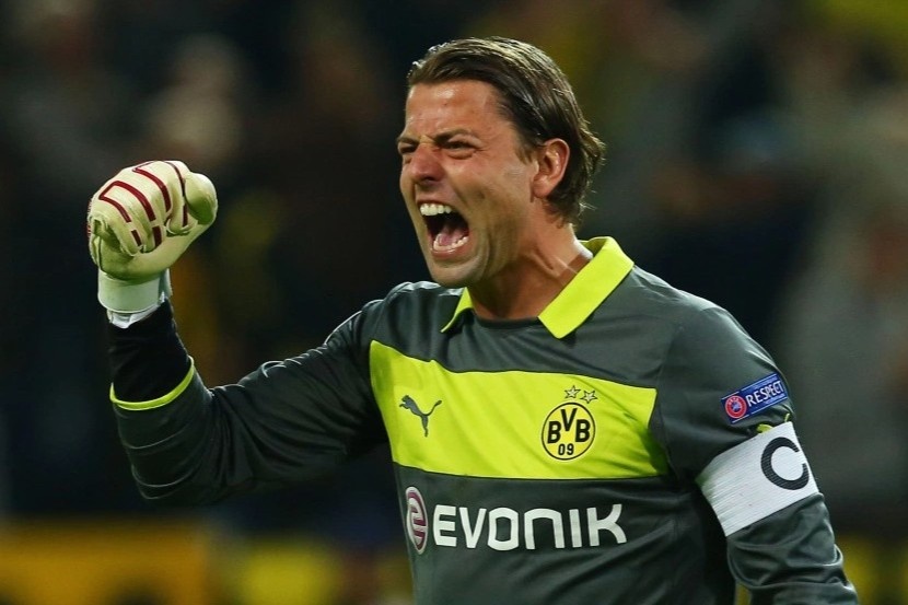 Thu tai bong da, gap go huyen thoai Dortmund hinh anh