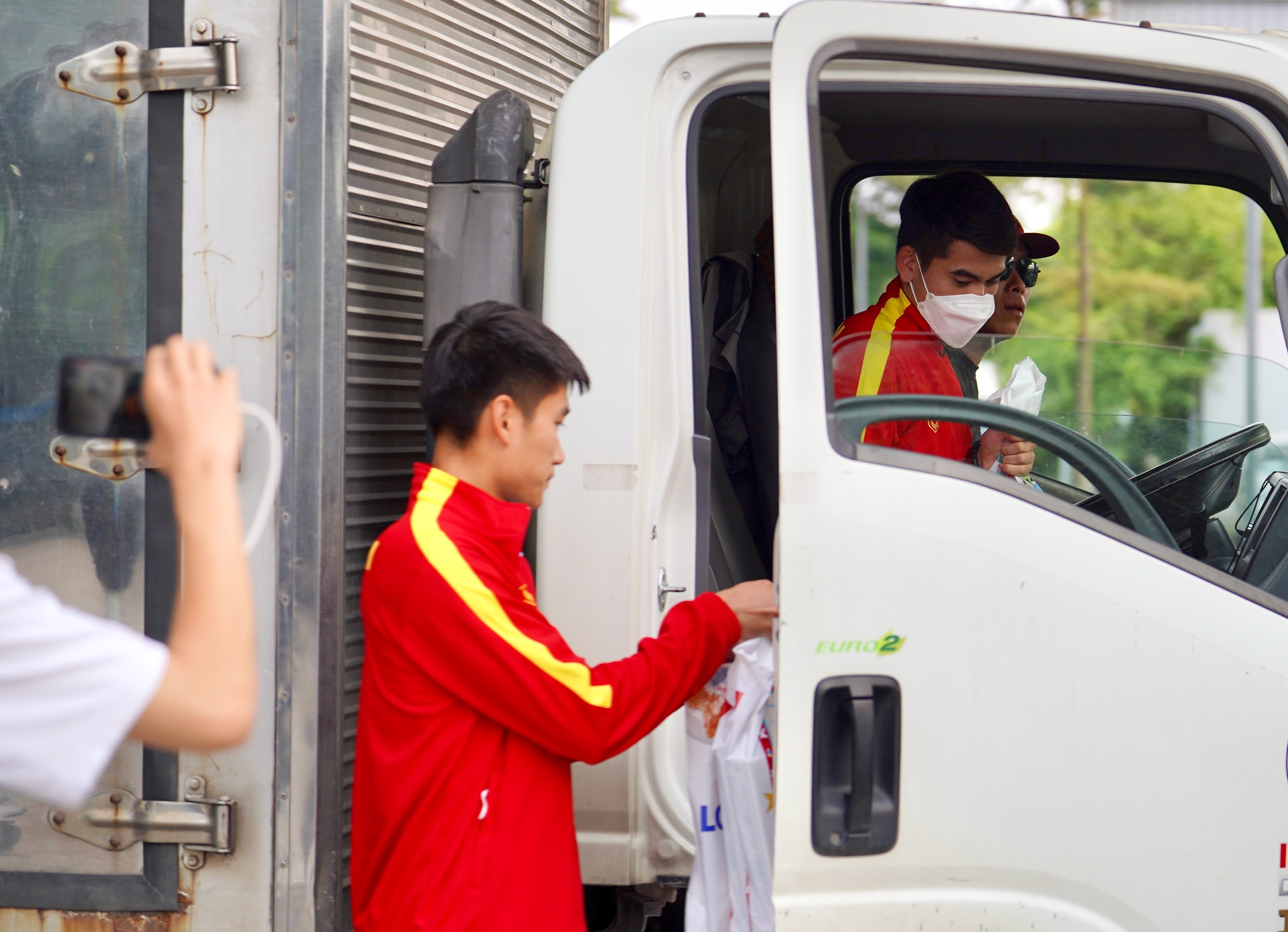 nham manh dung anh 2